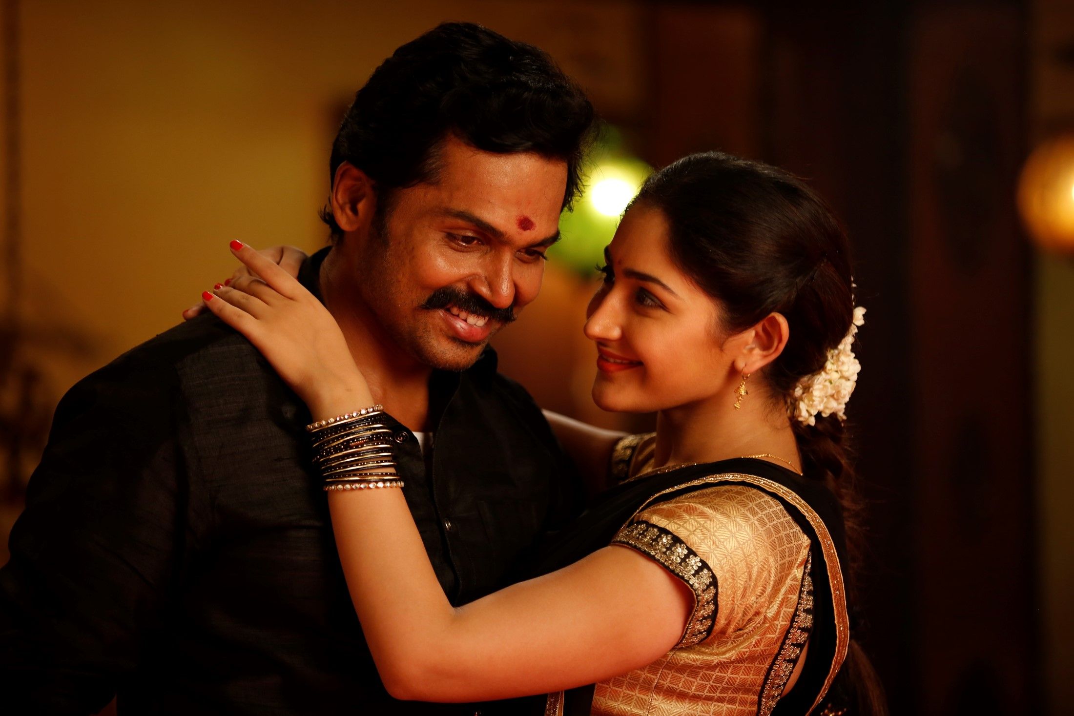 Karthi, Sayyeshaa Saigal Photo From Kadaikutty Singam Movie. Cute movie scenes, Love couple photo, Blockbuster film