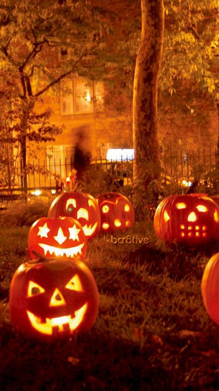 Android Mobile HD Nature Wallpaper. Halloween pumpkins carvings, Halloween picture, Halloween wallpaper
