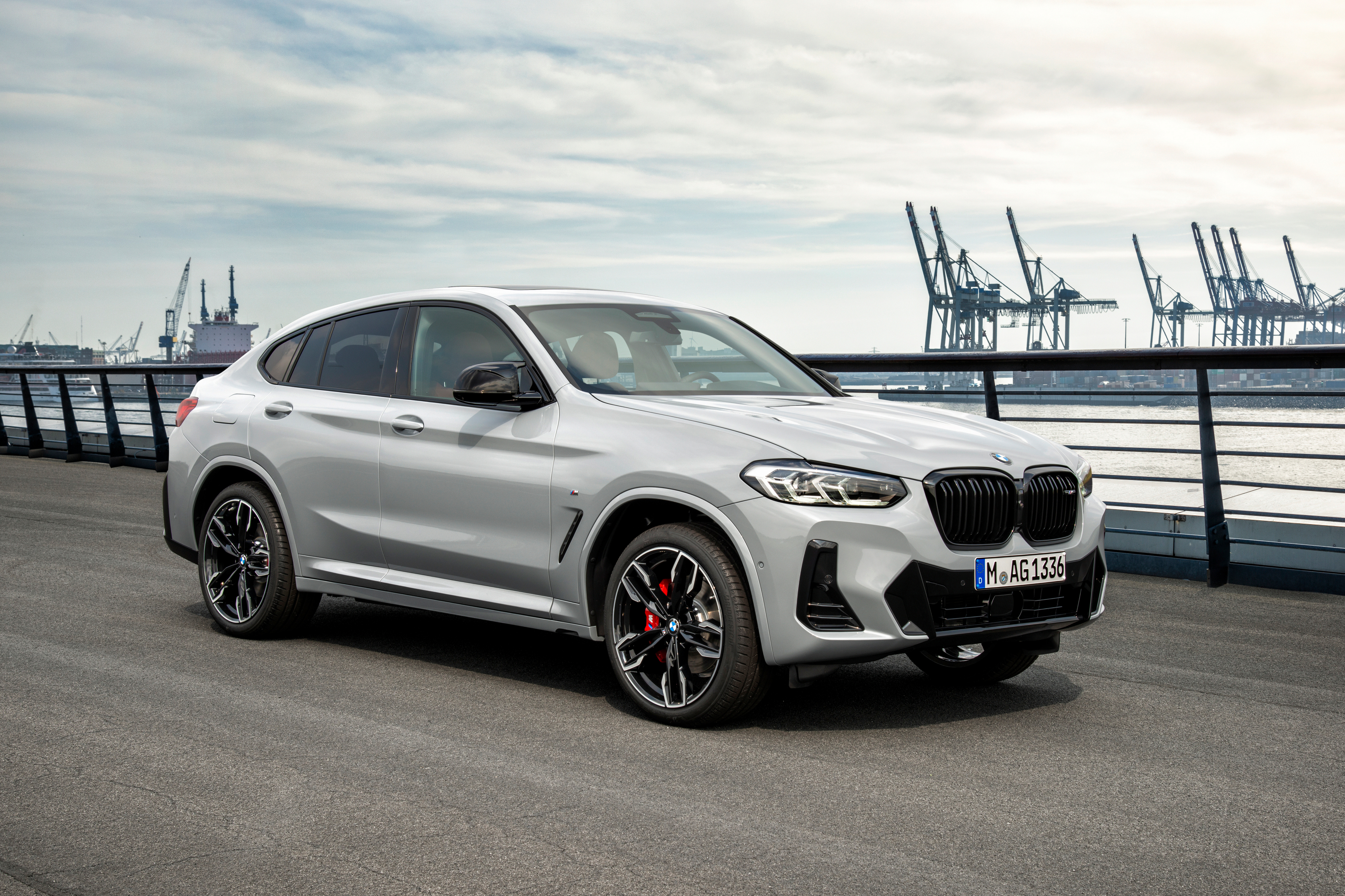 Image BMW X4 M40i, (Worldwide), (G02), 2021 White auto 4500x3000