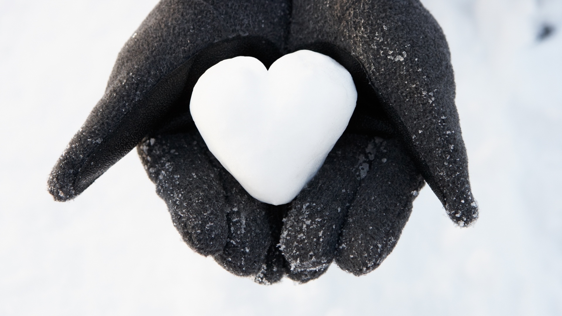Snow Love Heart