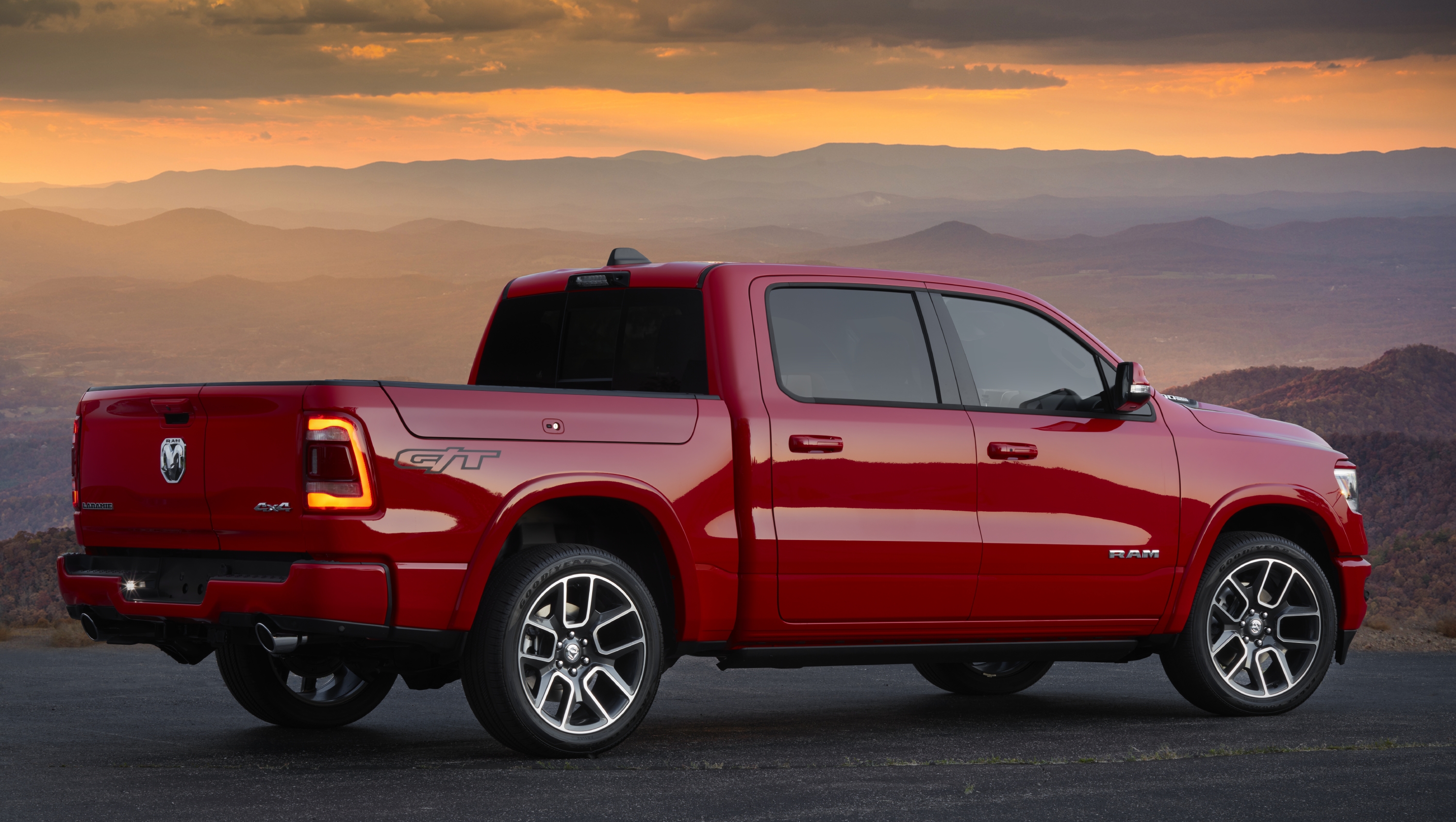 Red 2022 Ram 1500 Laramie G T (DT) HD Wallpaper