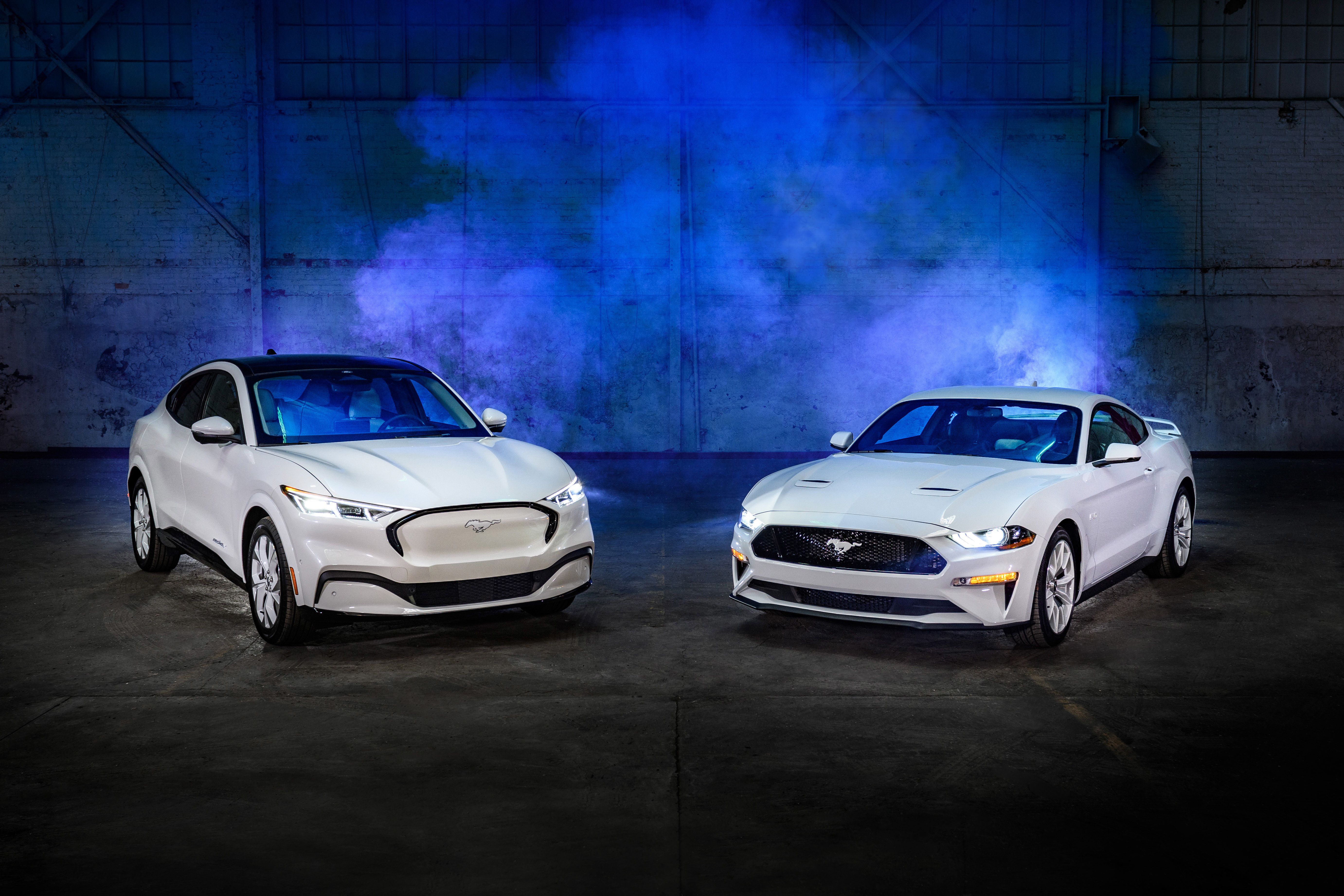 Ford Mustang, Mustang Mach E Gain All White Appearance Package