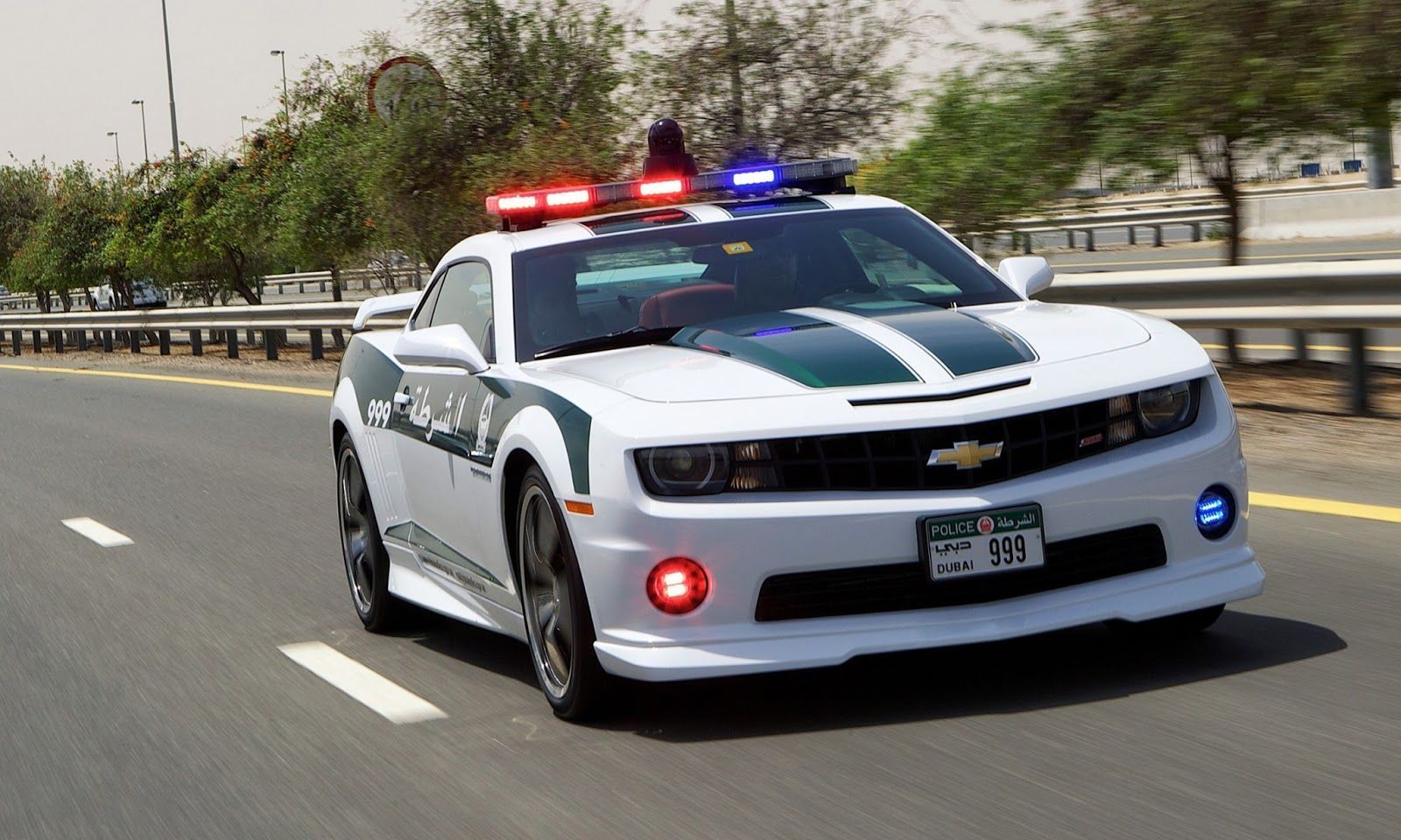 Dubai Police Cars. HD Wallpaper (High Definition). iPhone HD