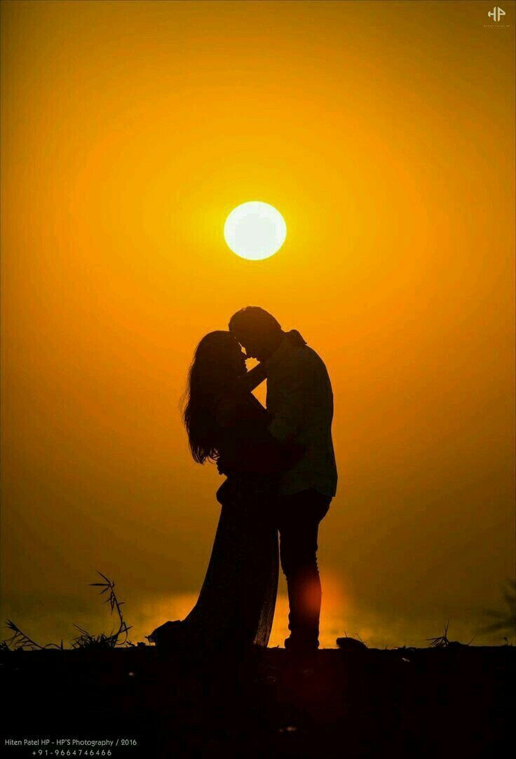 Latest Romantic Wallpaper