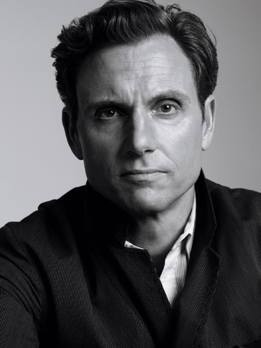 Pinned from Pin It for iPhone. Tony goldwyn, Actors & actresses, Actors