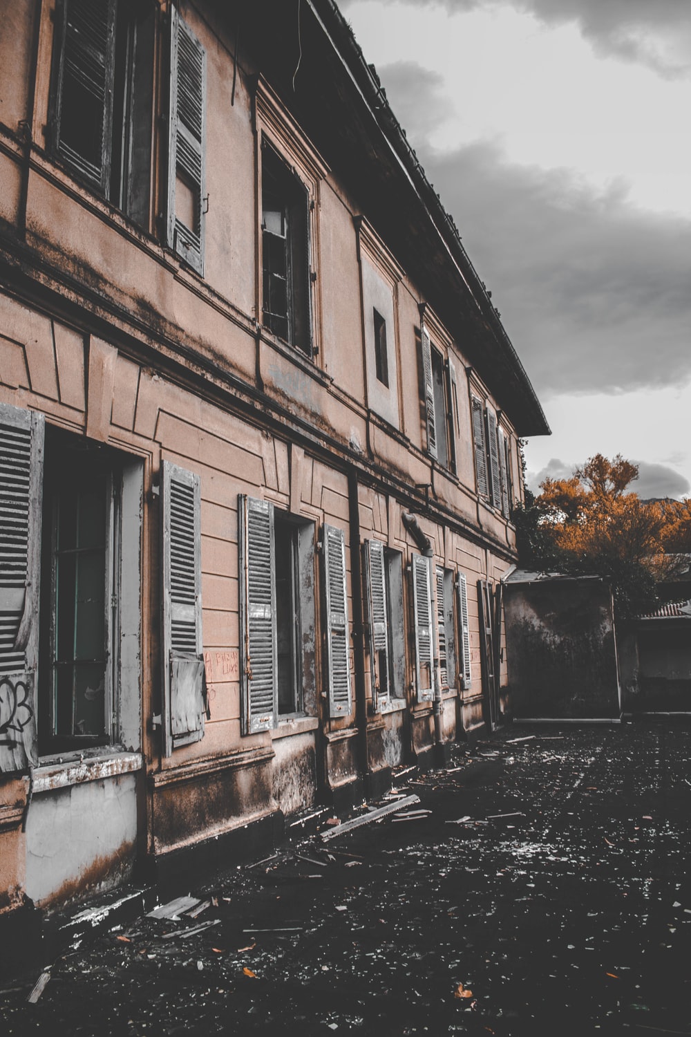 Abandoned Houses Picture. Download Free Image