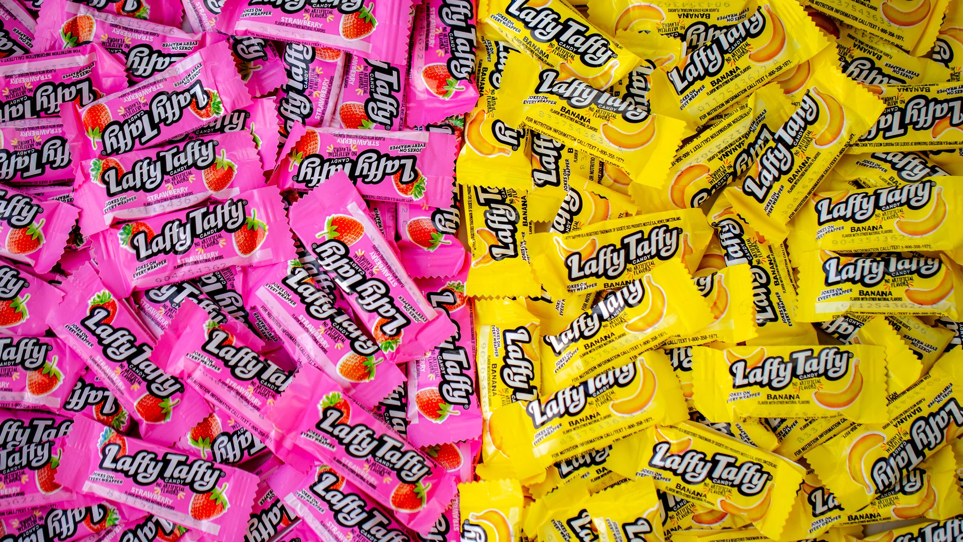 Laffy Taffy may be mini, but these Laffy Taffy are bursting with chewy, fruity flavor and a joke on every wrapper!