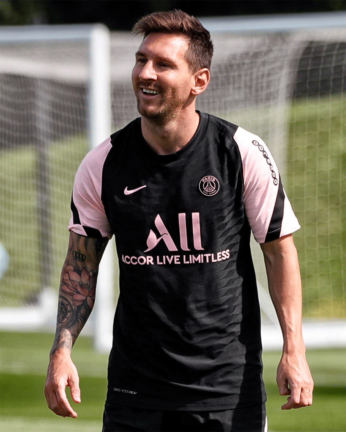 PICS: PSG's Messi trains with new club mates