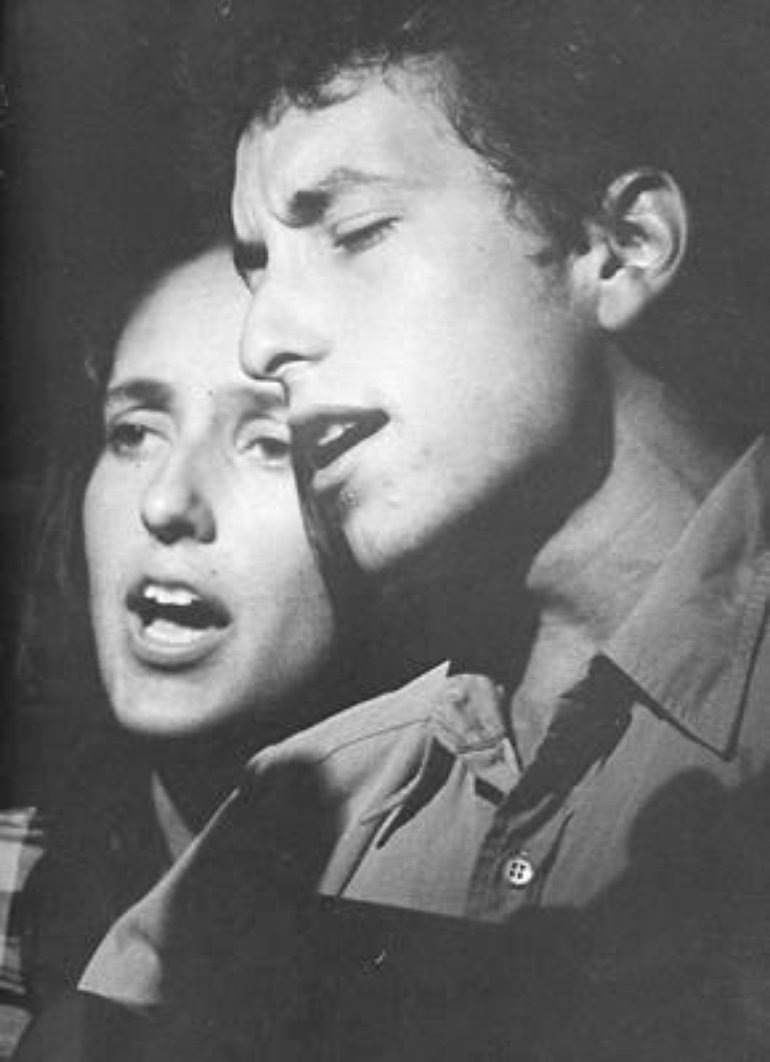 Joan Baez & Bob Dylan Photo (4 of 24)