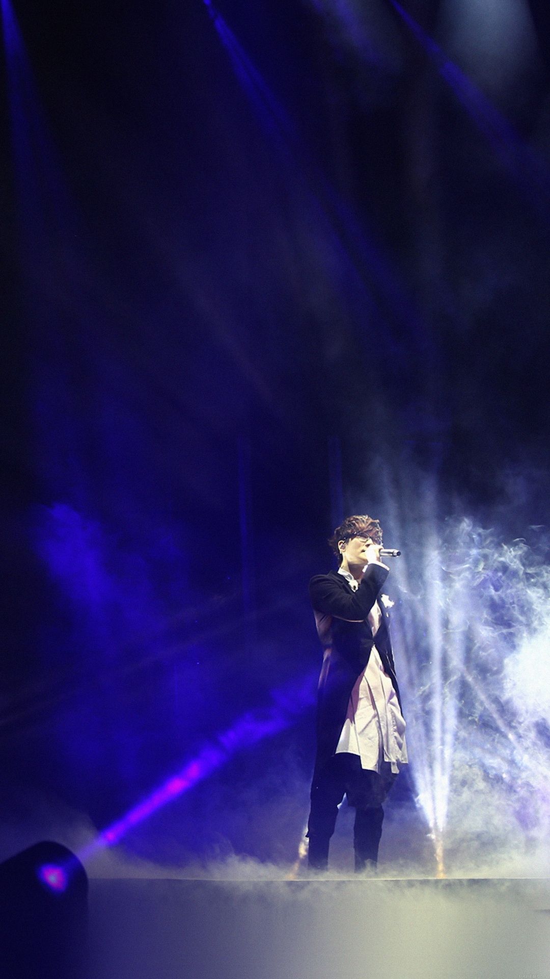 Seo Taiji Kpop Concert Legend Music Artist iPhone 8 Wallpaper. Legend music, Music artists, Concert