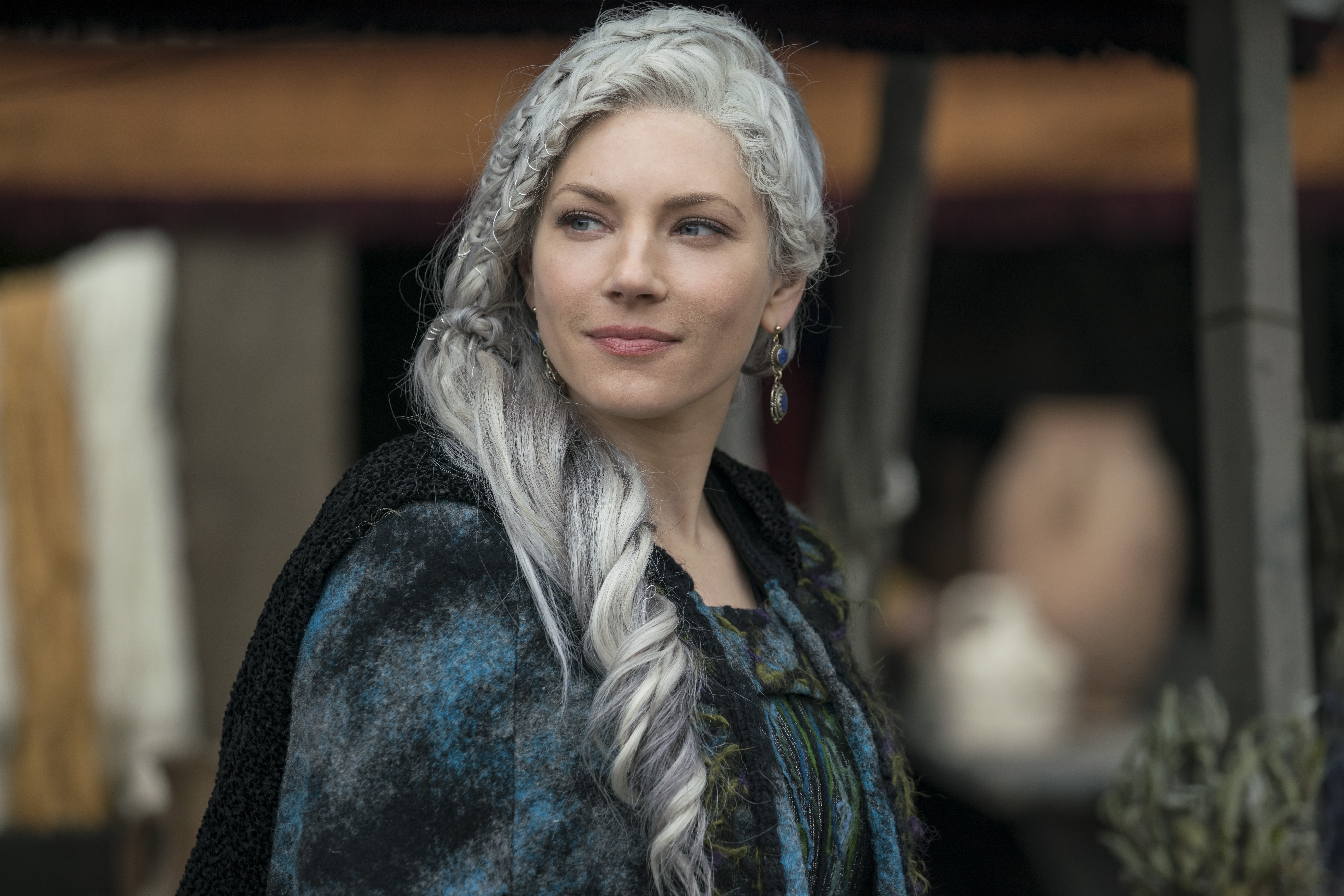 Katheryn Winnick, Lagertha (Vikings) 8k Ultra HD Wallpaper