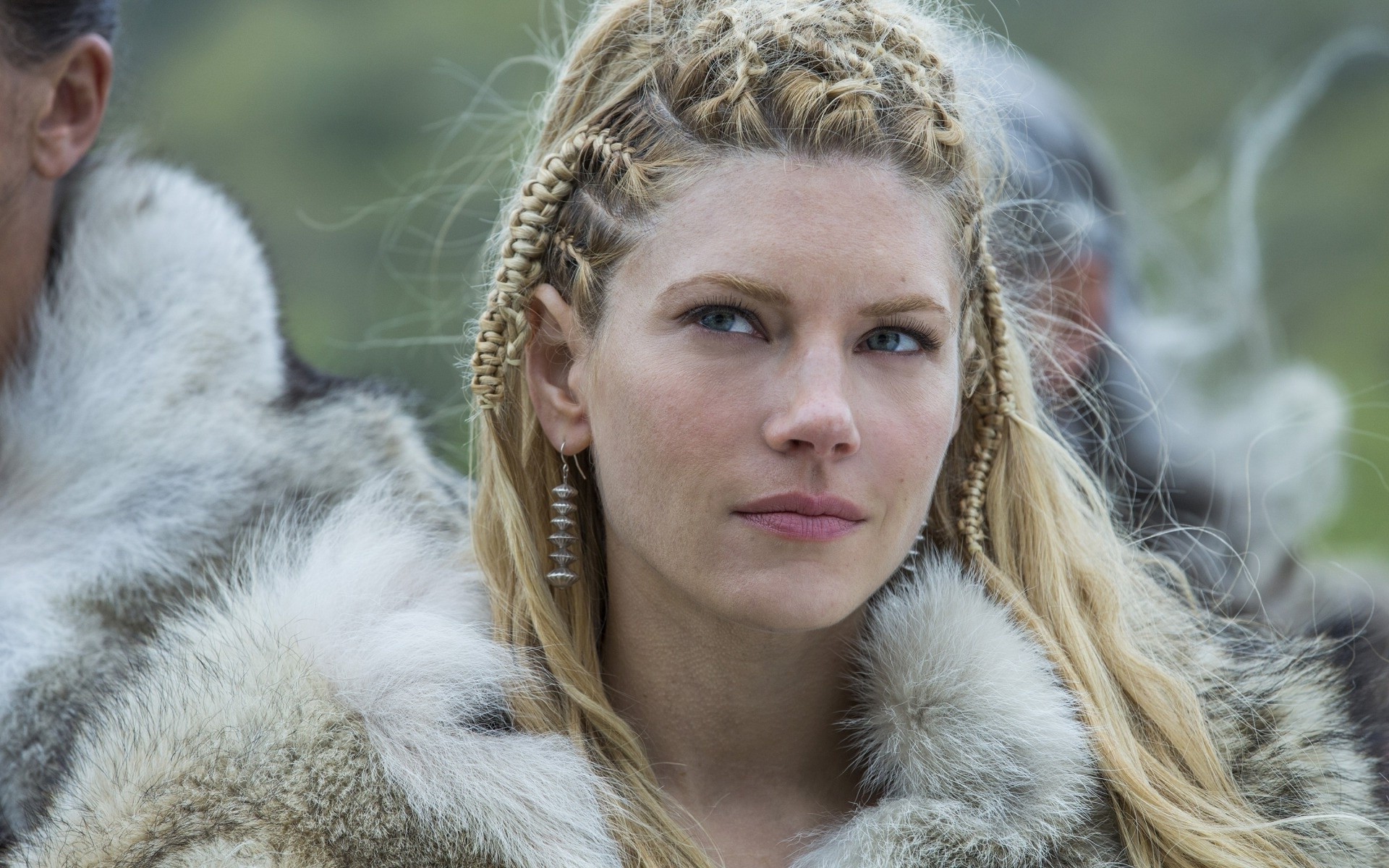 women, Lagertha Lothbrok, Face, Katheryn Winnick Wallpaper HD / Desktop and Mobile Background
