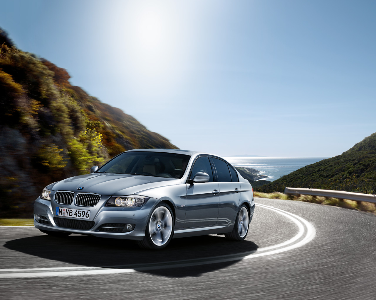 bikini: bmw 3 series wallpaper
