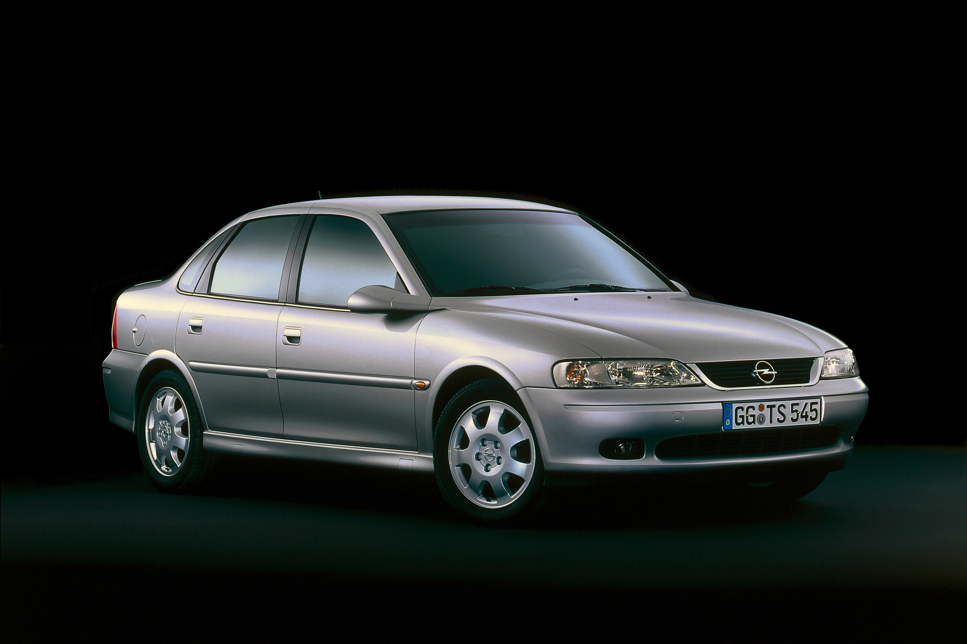Opel Vectra Sedan 1999 wallpaperx2048