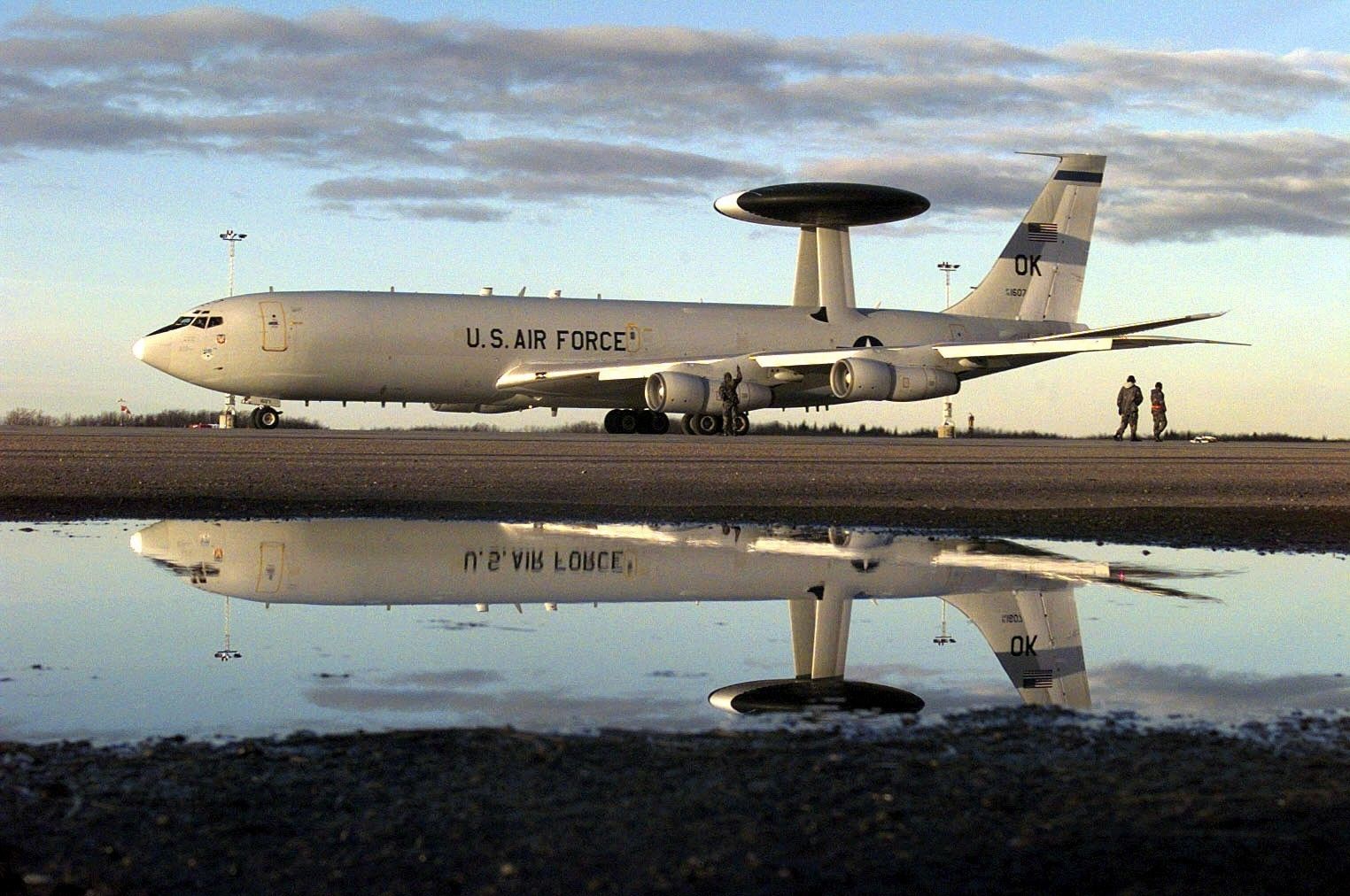 Awacs E 3 Sentry Aircraft Air Force Airforce Wallpaper. Fond D'écran Avion, Avion Militaire, Maisons Modernes De Luxe