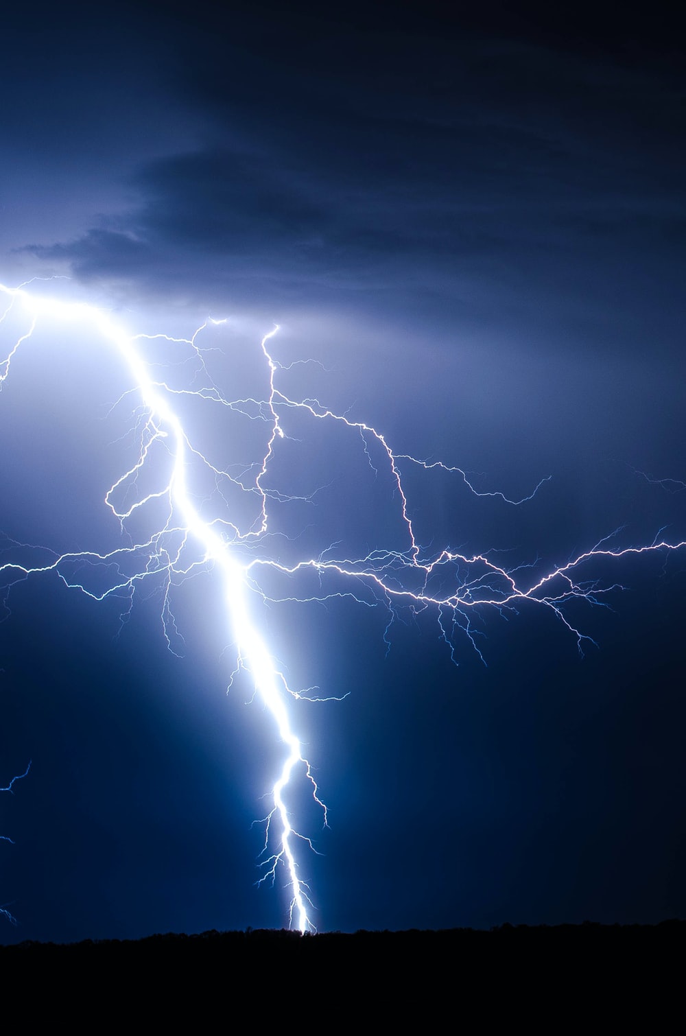 Lightning Bolt Picture. Download Free Image