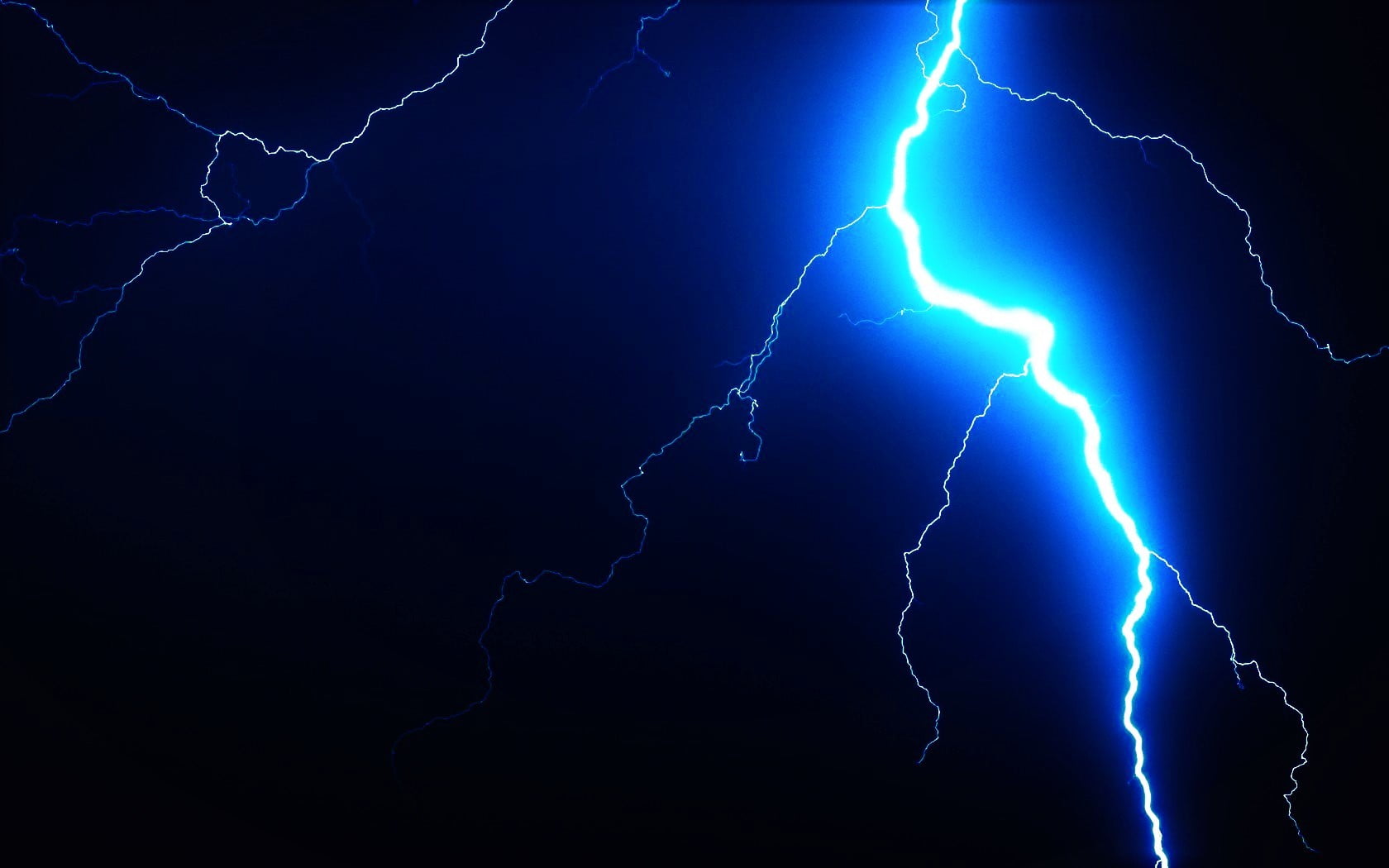 Lightning Bolt Wallpaper HD Wallpaper