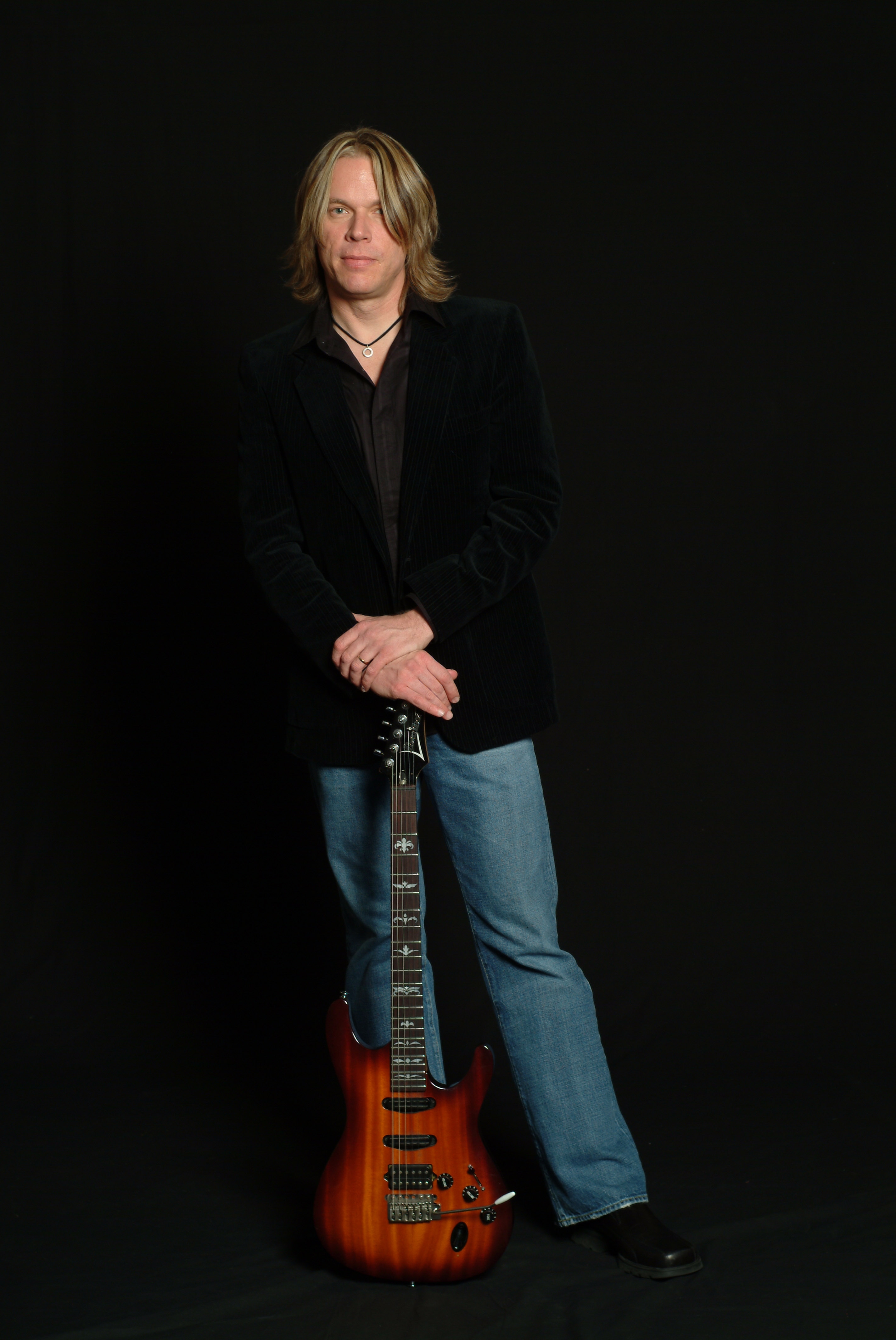 Andy Timmons (2010). Rock and Roll Magazine / Ezine for the Baby Boomers