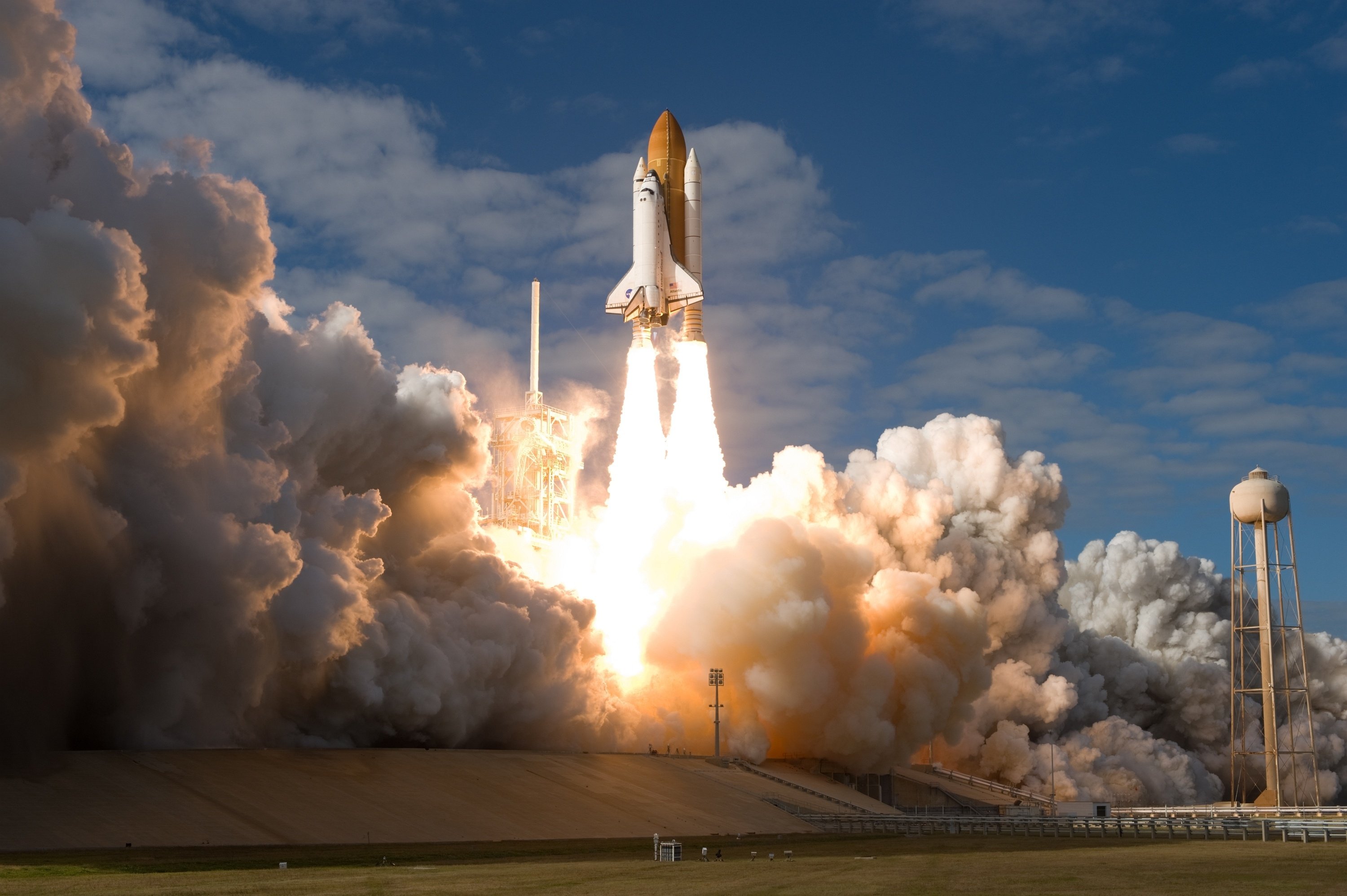 shuttle, Launch, Site, Atlantis, Spaceship, Space, Rocket, Fire, Nasa Wallpaper HD / Desktop and Mobile Background