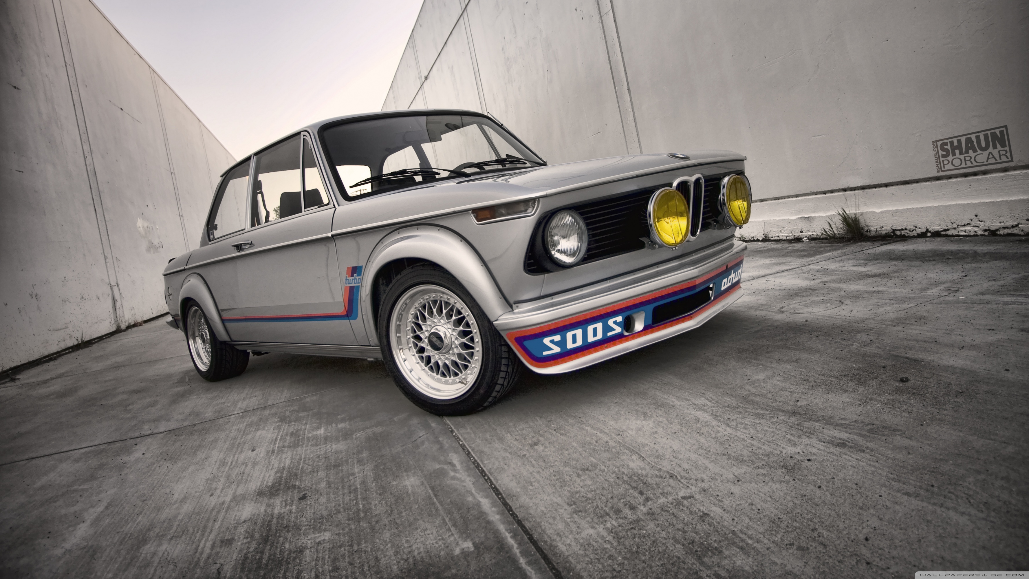 Old BMW Ultra HD Desktop Background Wallpaper for 4K UHD TV, Widescreen & UltraWide Desktop & Laptop, Multi Display, Dual Monitor, Tablet