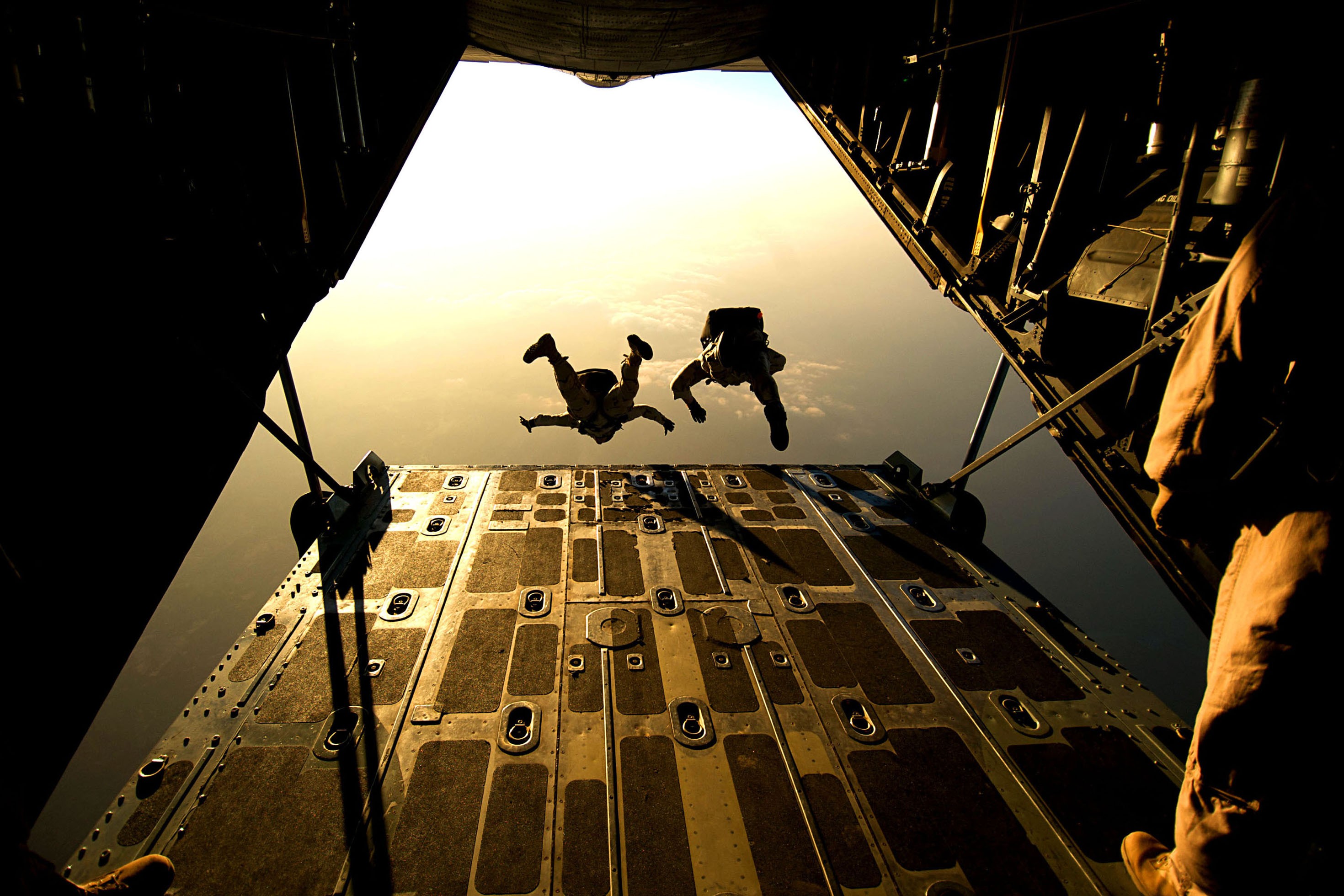 Military Skydiving