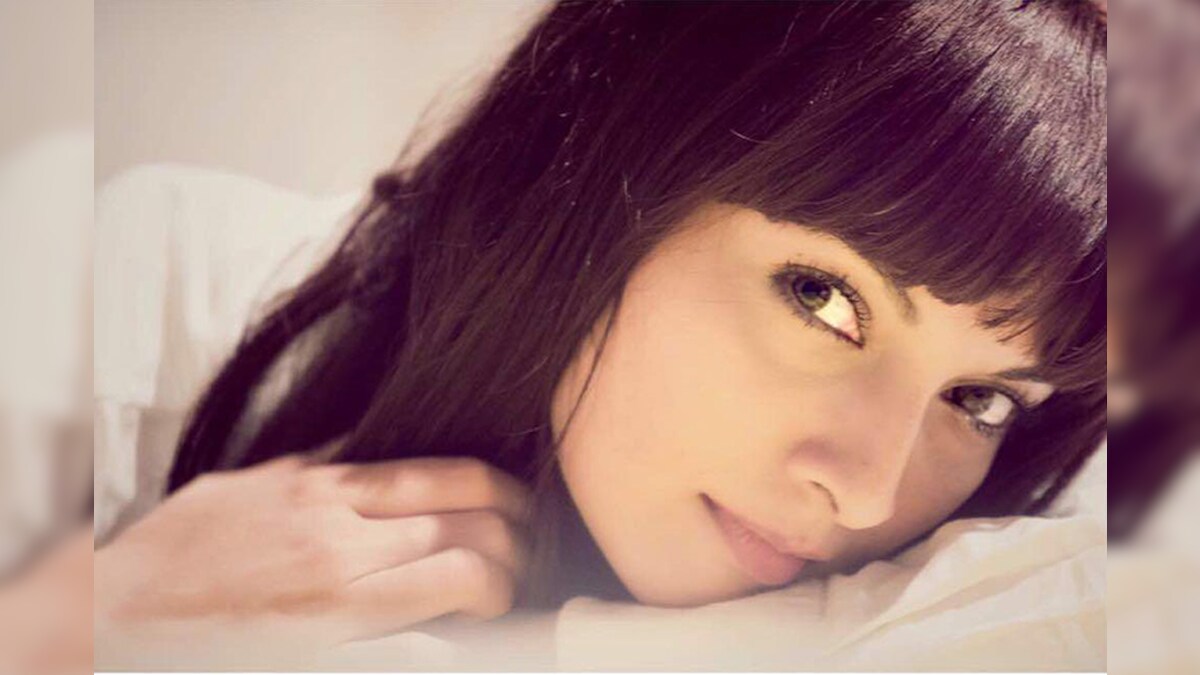 Glamorous Picture of Manikarnika Actress Unnati Davara