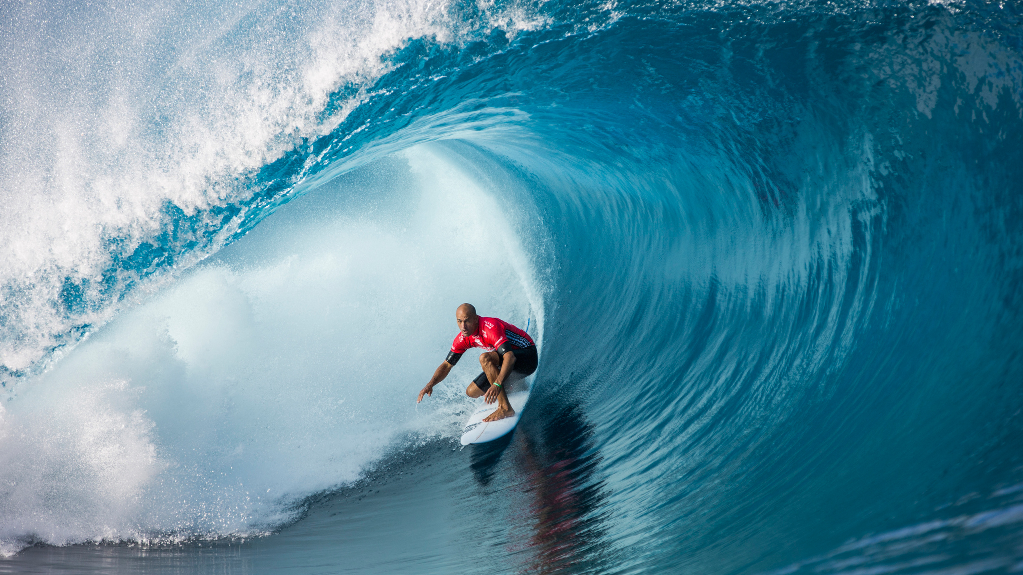 Kelly Slater Surfing Wallpaper