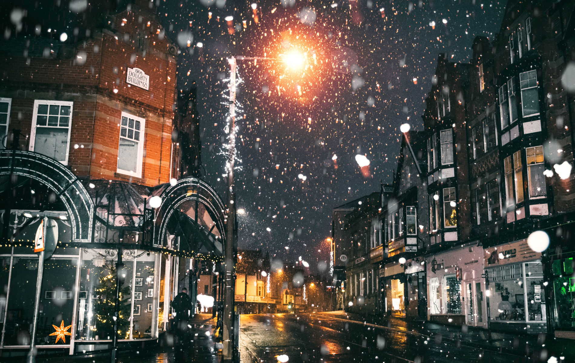 Winter Night Wallpaper