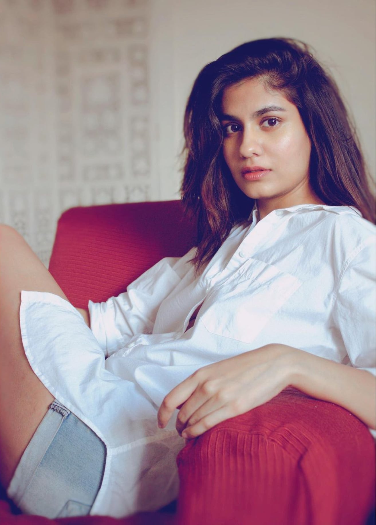 In Pics: Shreya Dhanwanthary Sets Social Media On Fire With Her Hot, Bold Looks