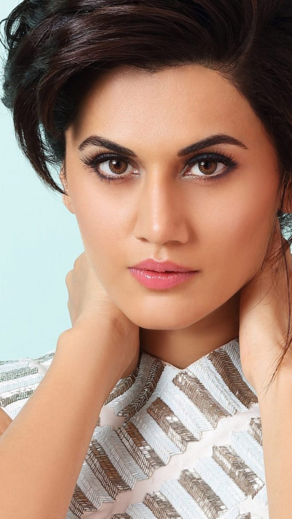 Top40 #Actress #Tapsee Photos Images WallPapers | Taapsee pannu, Bollywood  actress hot photos, Beautiful indian actress