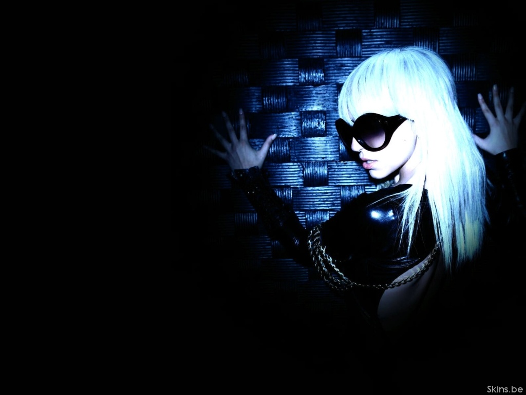 Lady Gaga desktop wallpaper free download in widescreen & HD