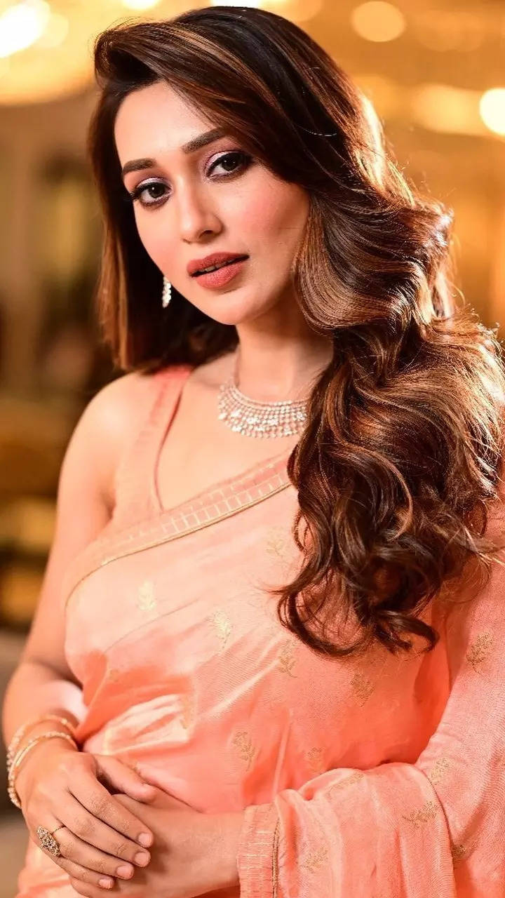 Mimi Chakraborty's Awe Inspiring Festive Looks