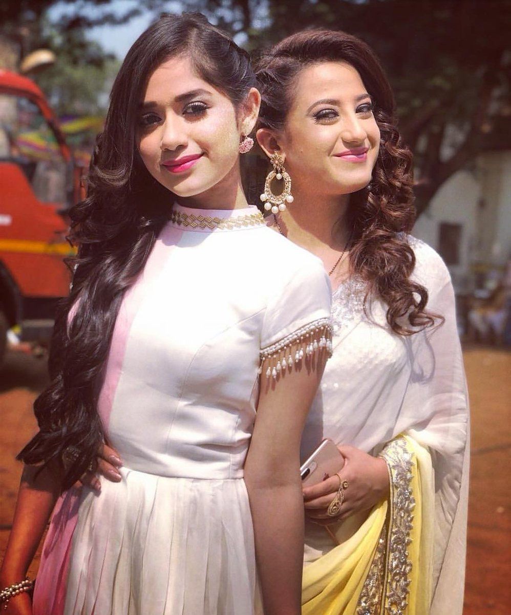 Aalisha Panwar, Height & Life Story. Super Stars Bio