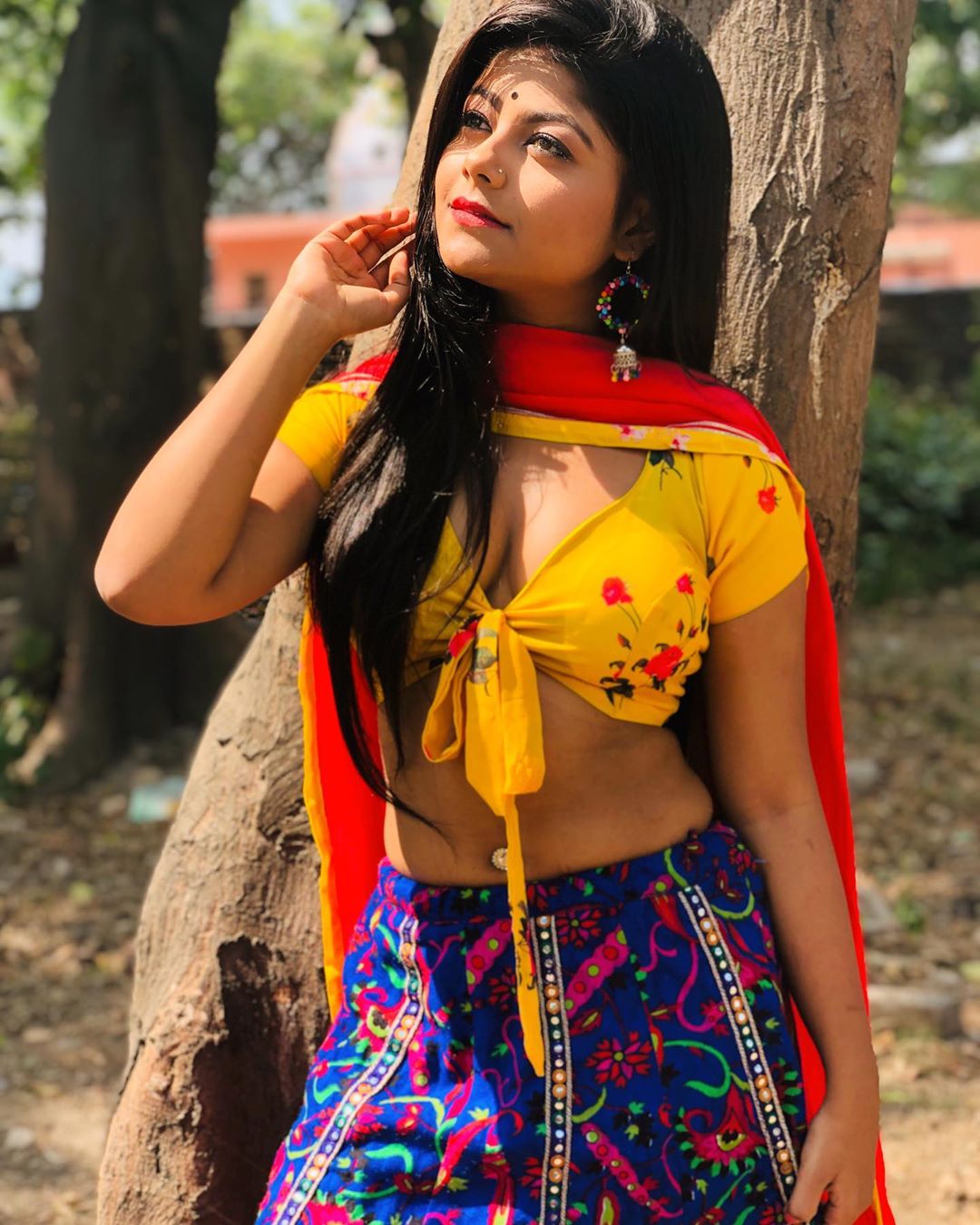 Pallavi Mukherjee charamsukh girl hot photo