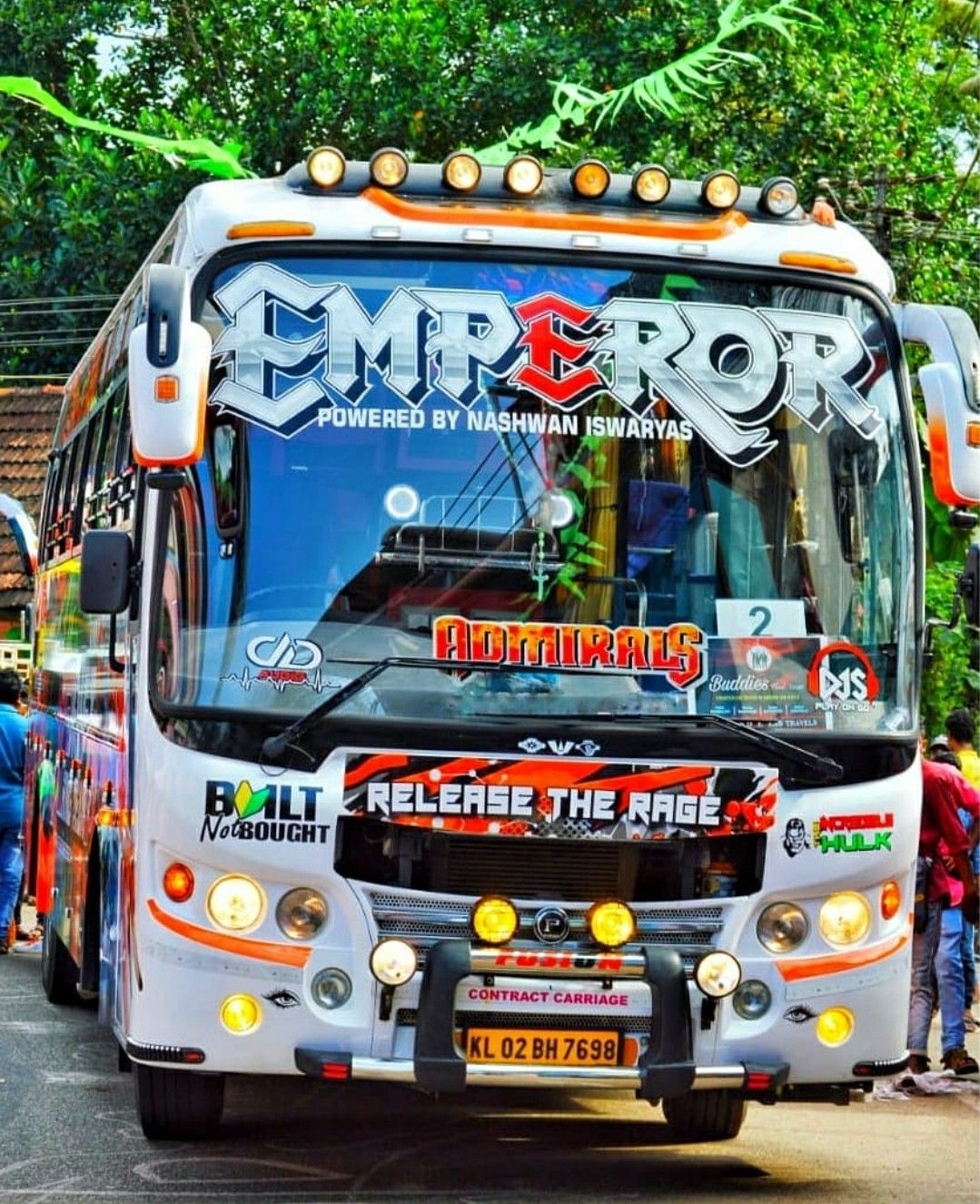 Emperor Holidays. Star bus, Bus games, Bus