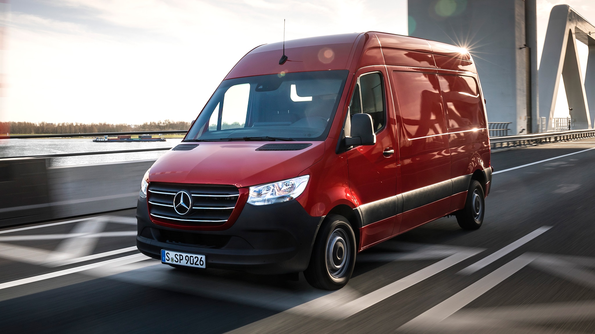 Mercedes Benz Sprinter Leads The Commercial Van Safety Charge