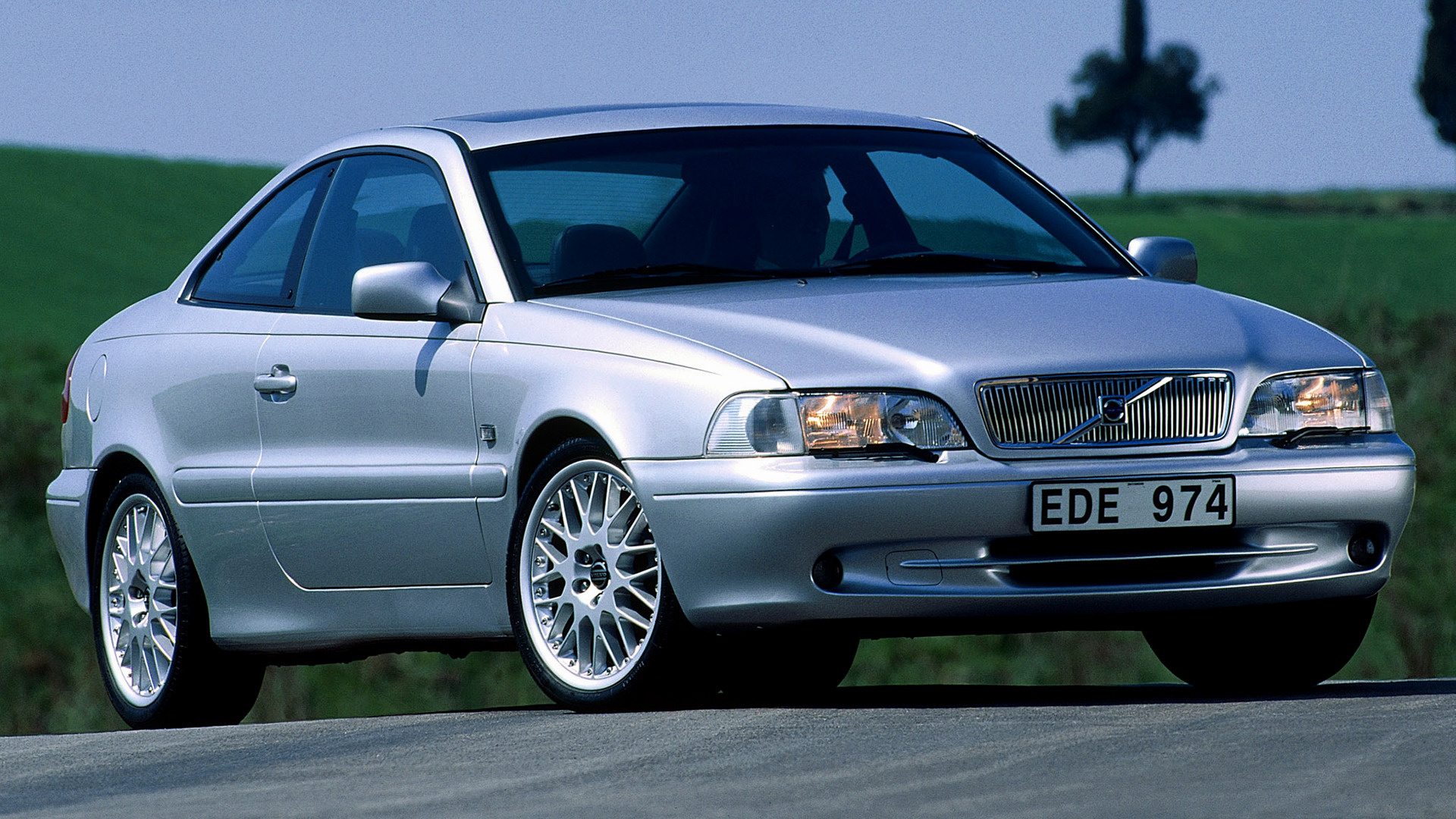 Volvo C70 Coupe and HD Image