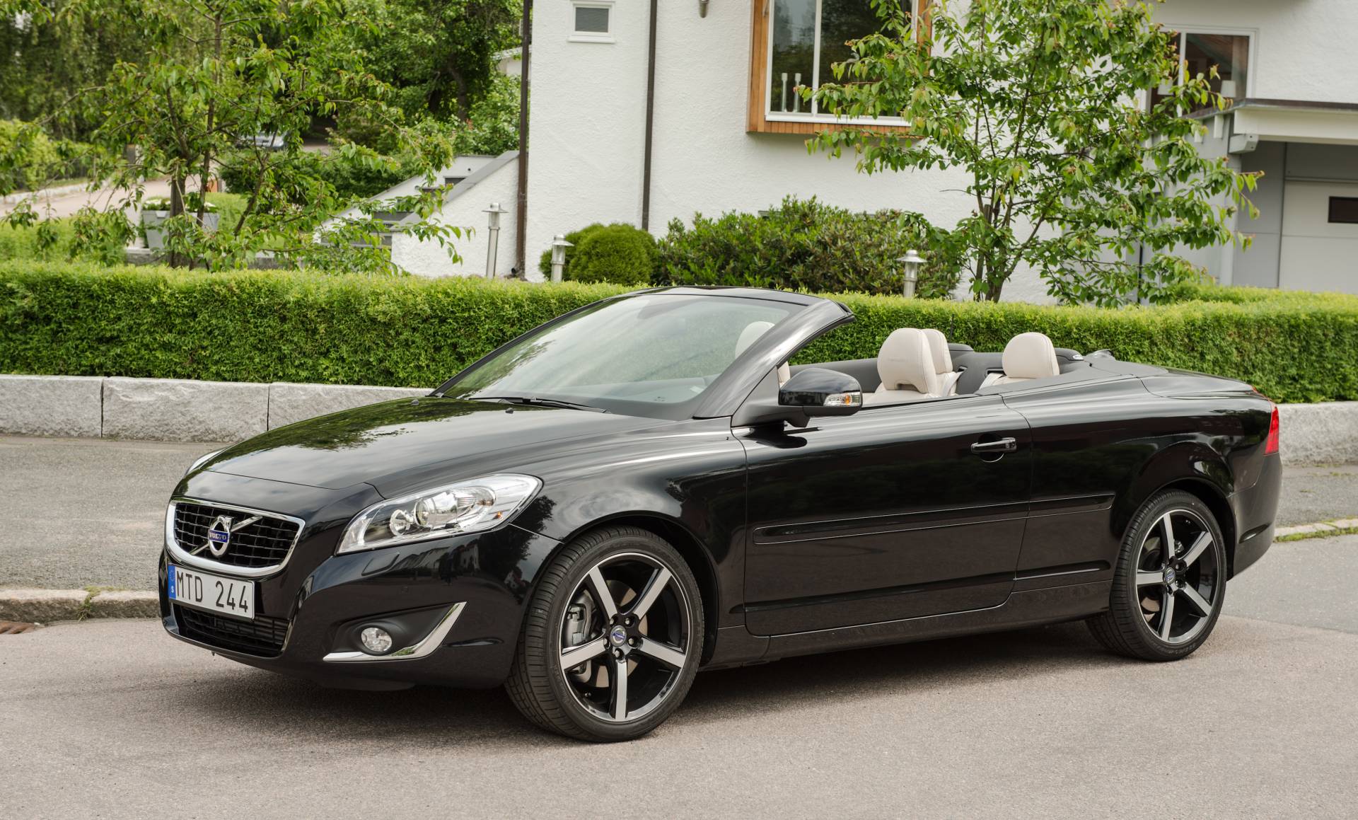Volvo C70 Wallpaper [HD]