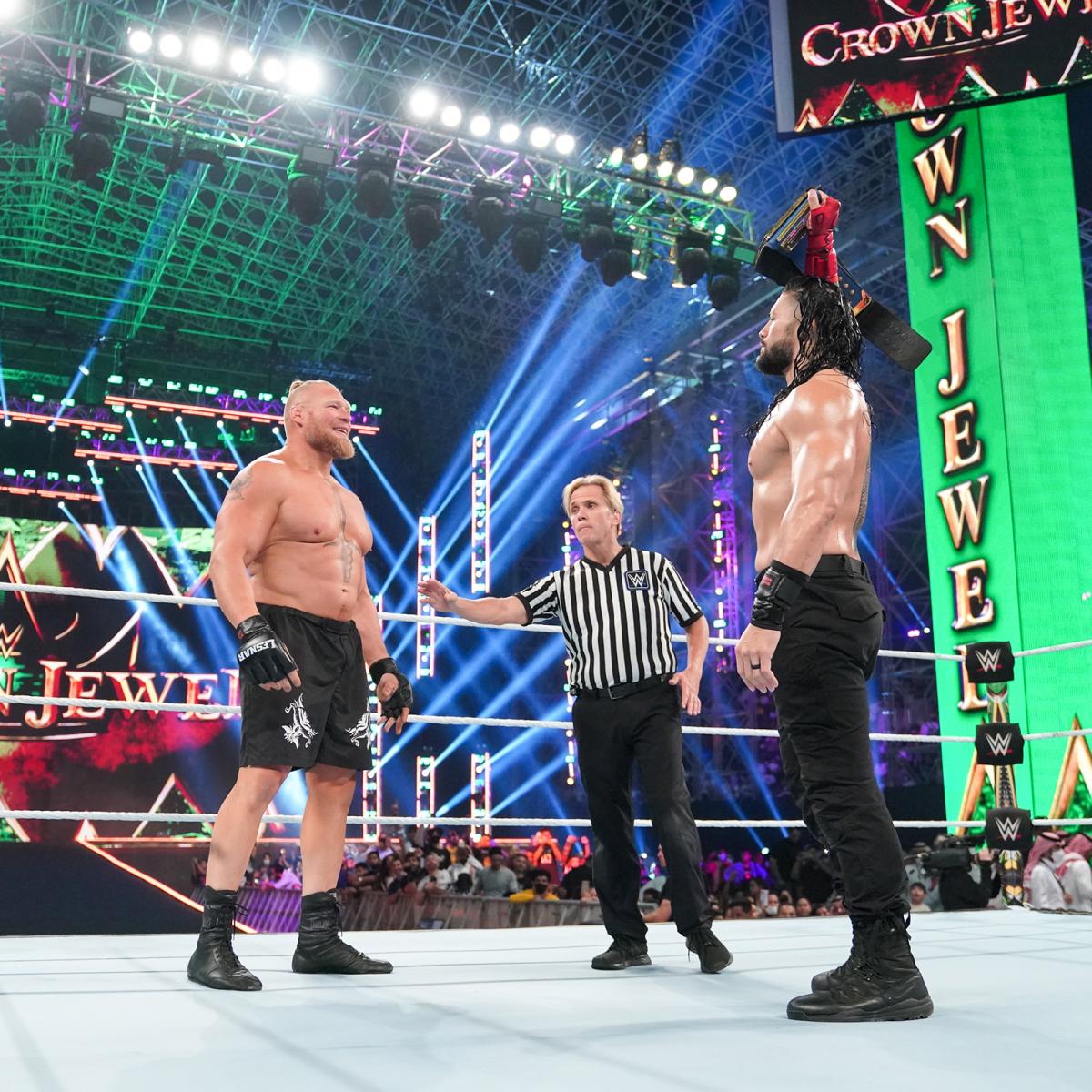 Roman Reigns vs. Brock Lesnar - Universal Championship Match: photo