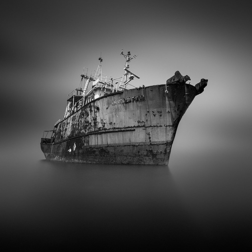 Sunken Ship Picture. Download Free Image