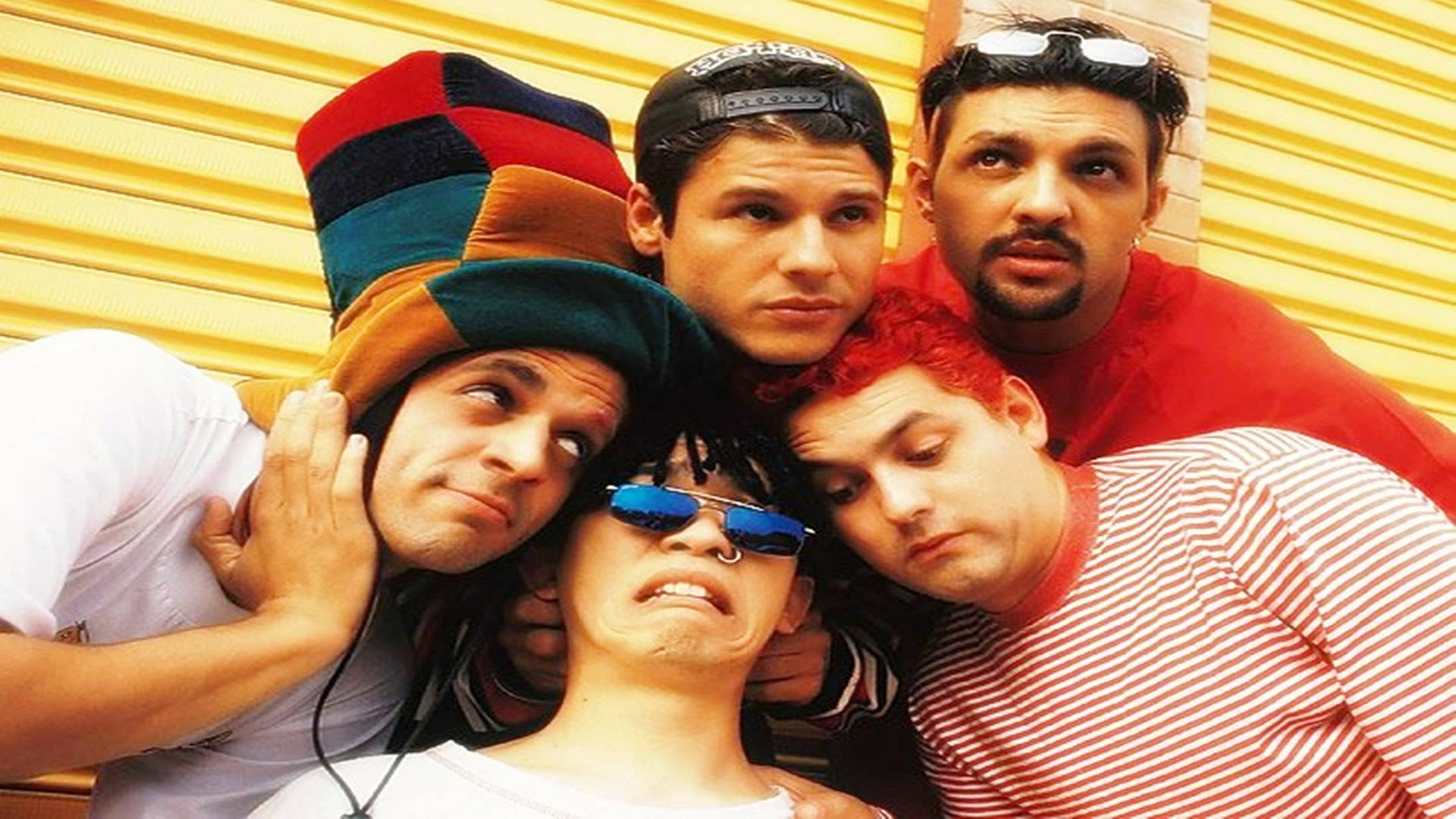 fatos já sabidos sobre a minissérie dos Mamonas Assassinas