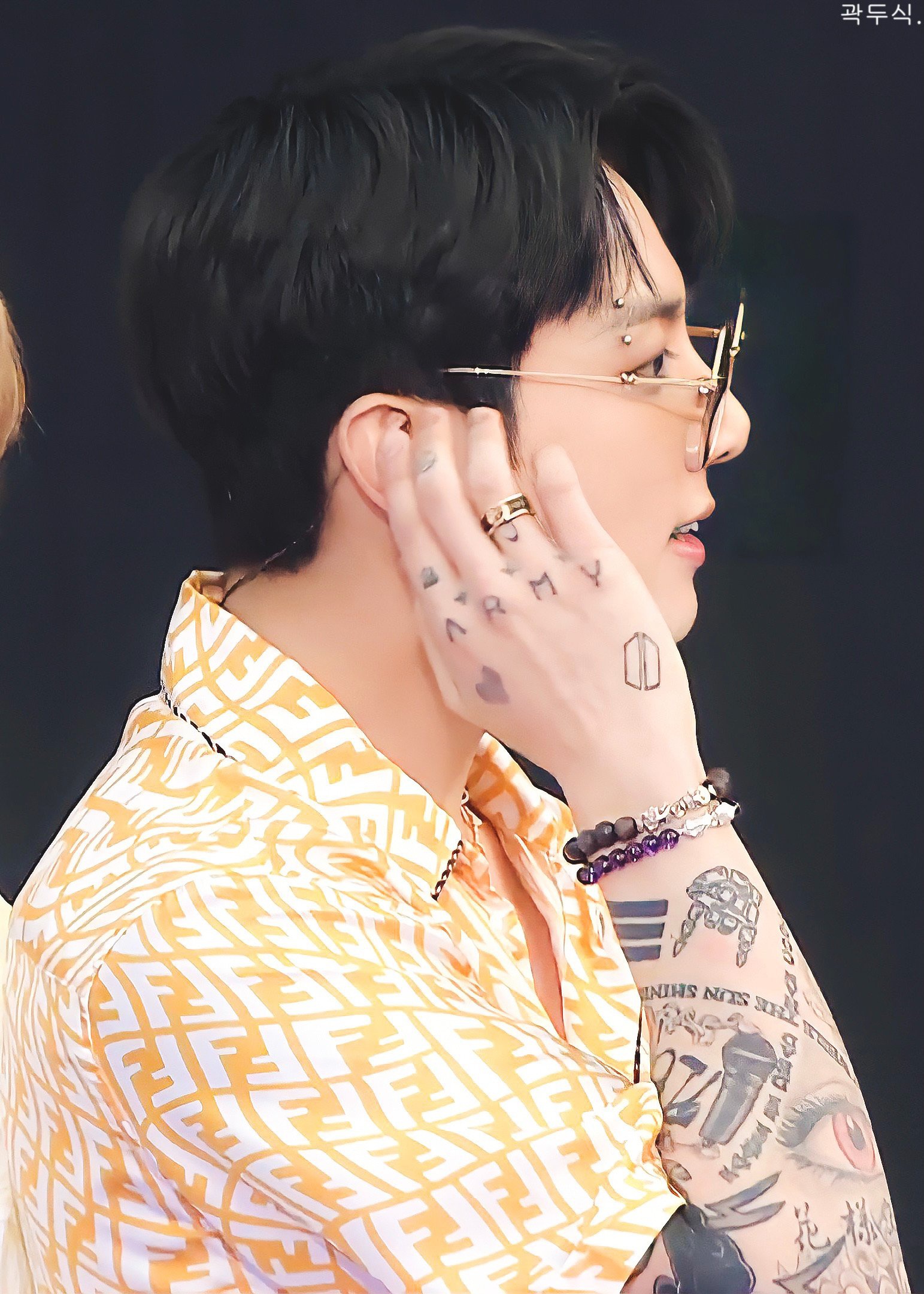 Is it true that BTS' Jungkook got matching tattoos with GOT7's Yugyeom, BamBam, and Mark?