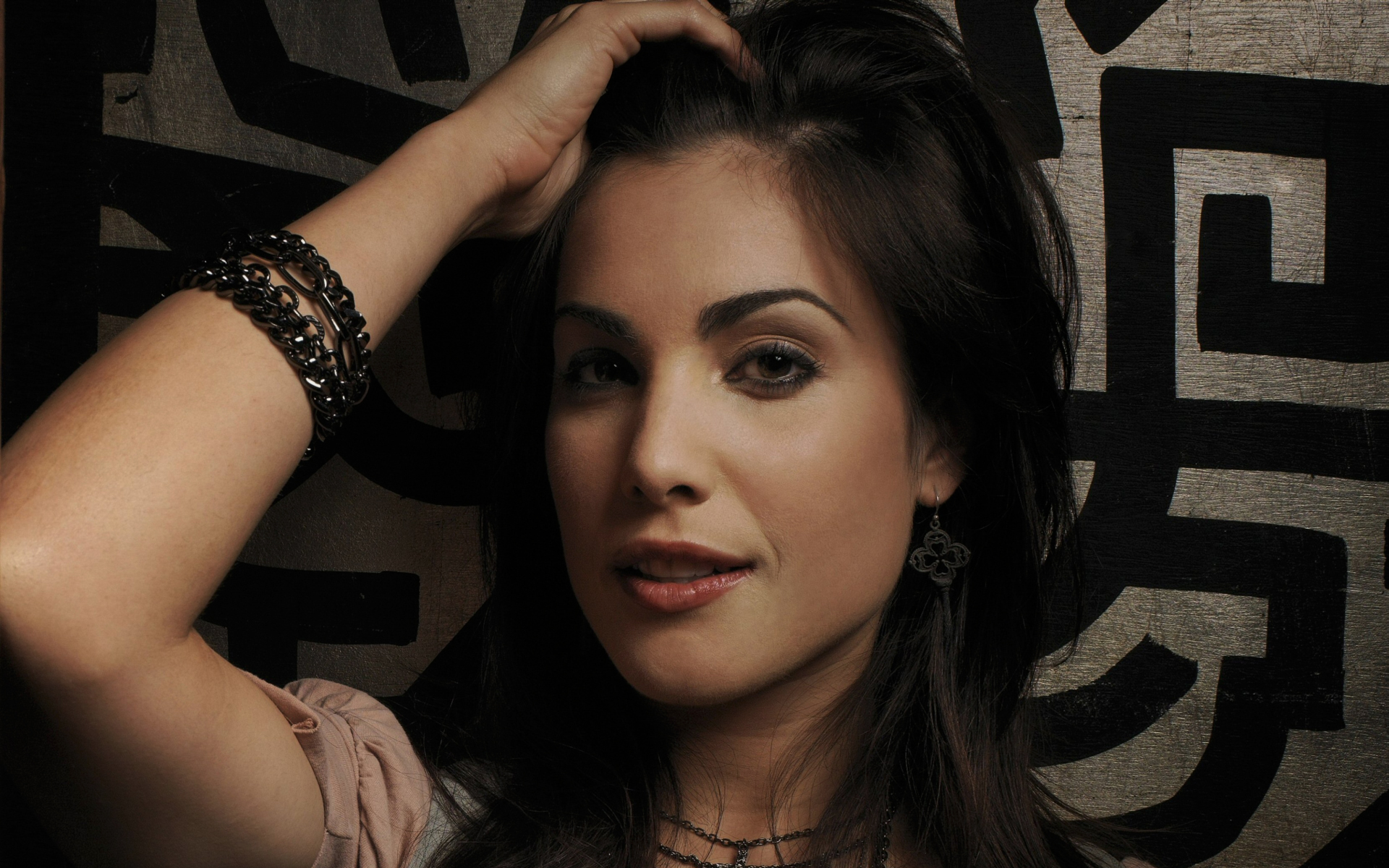 HD Carly Pope Wallpaper