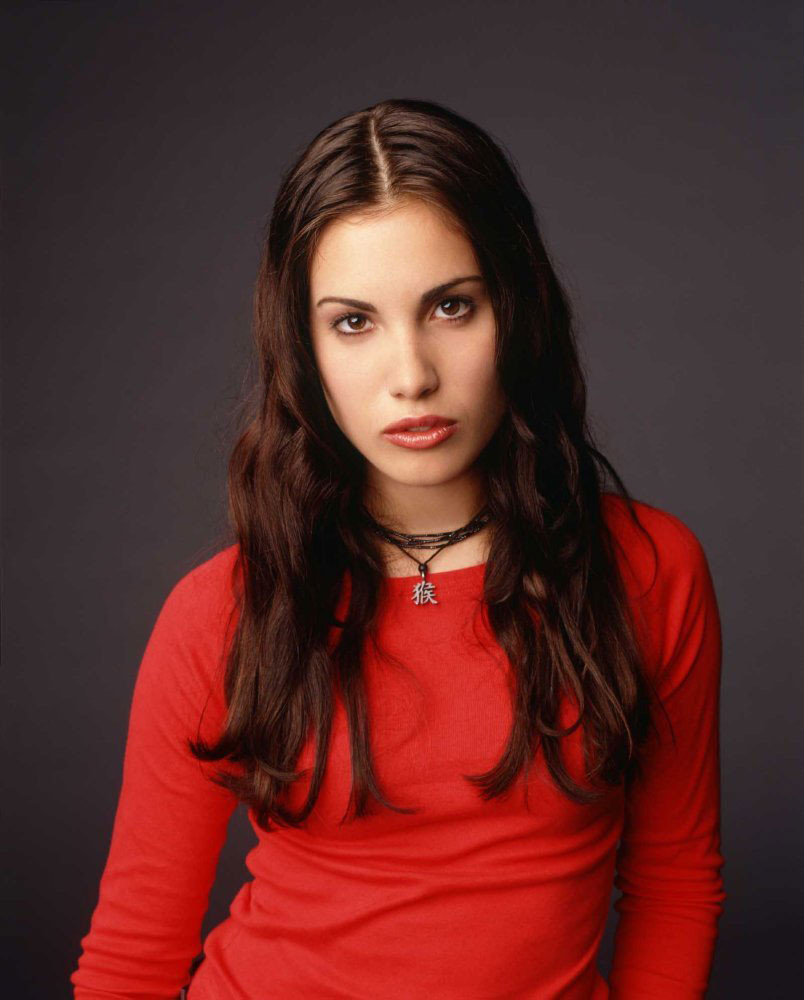 Carly Pope wallpaper