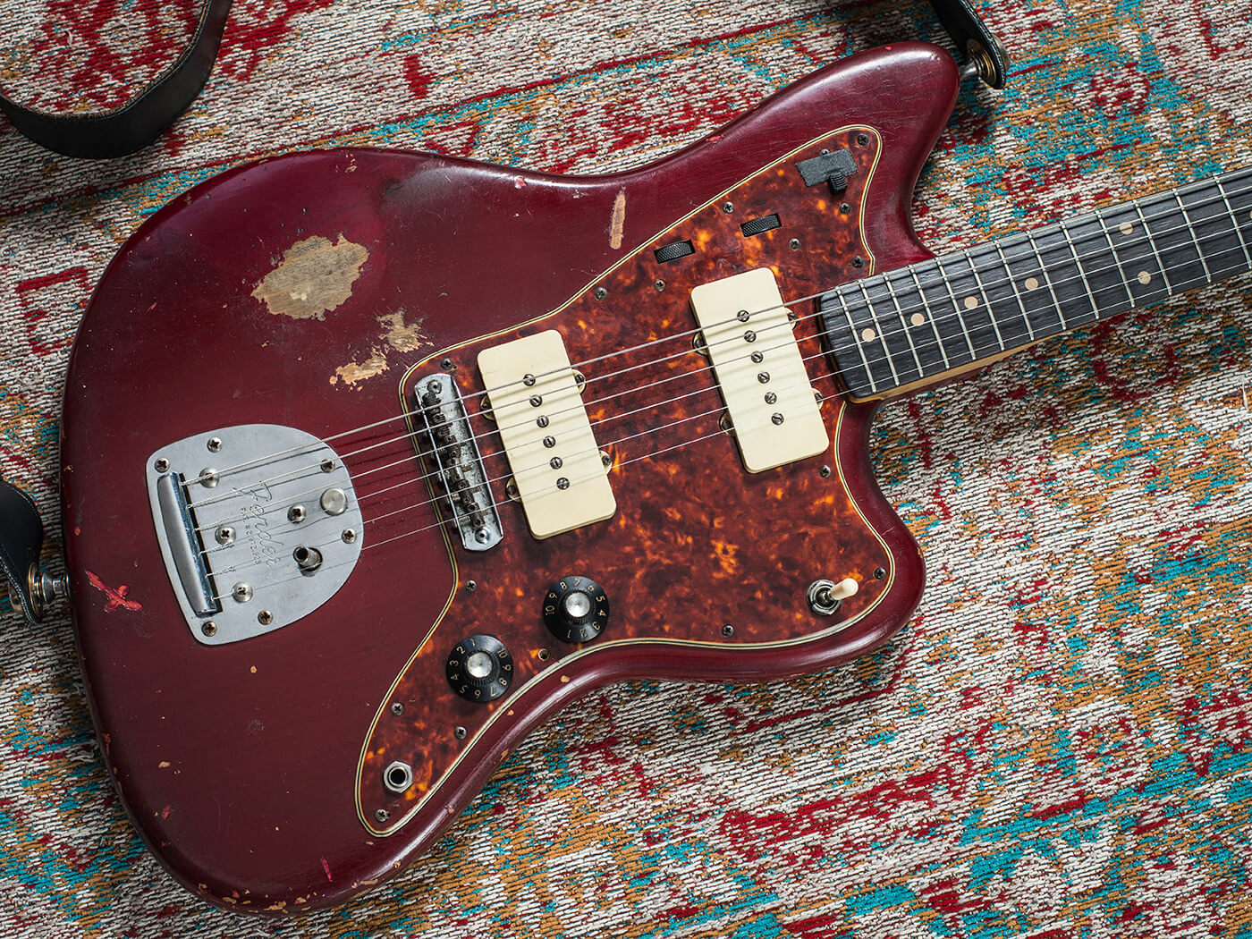 Check out Scott Holiday's 1962 Fender Jazzmaster aka 'Jazzy'.com. All Things Guitar