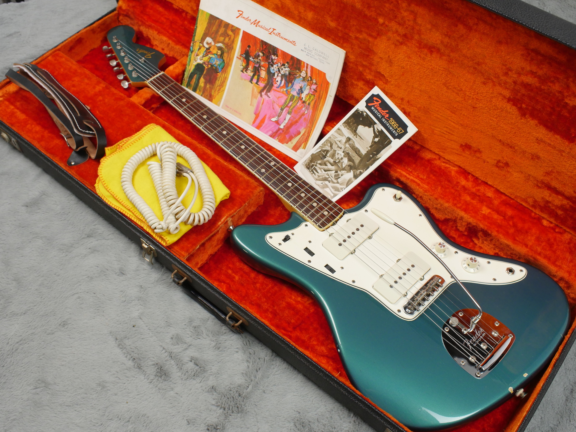 Fender Jazzmaster Ocean Turquoise + OHSC Guitars Ltd