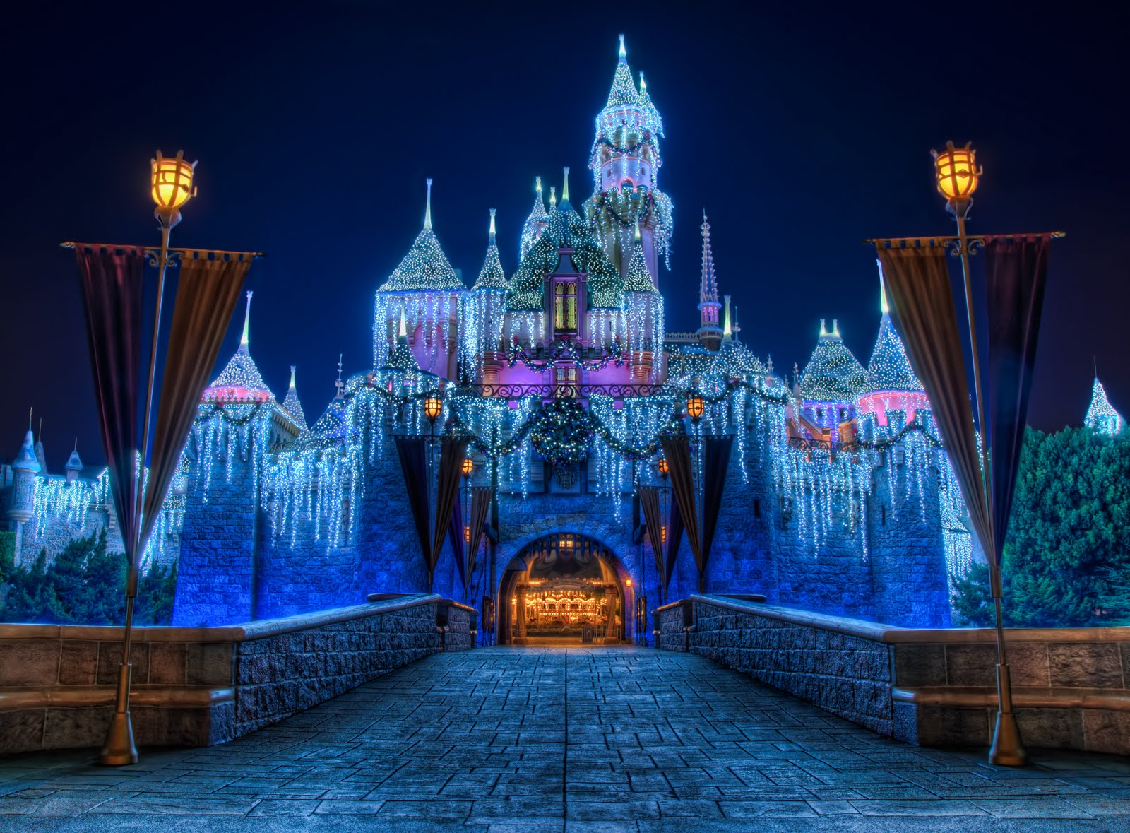 Disneyland Castle Wallpaper