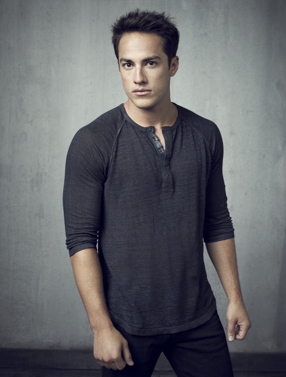 Michael Trevino wallpaper
