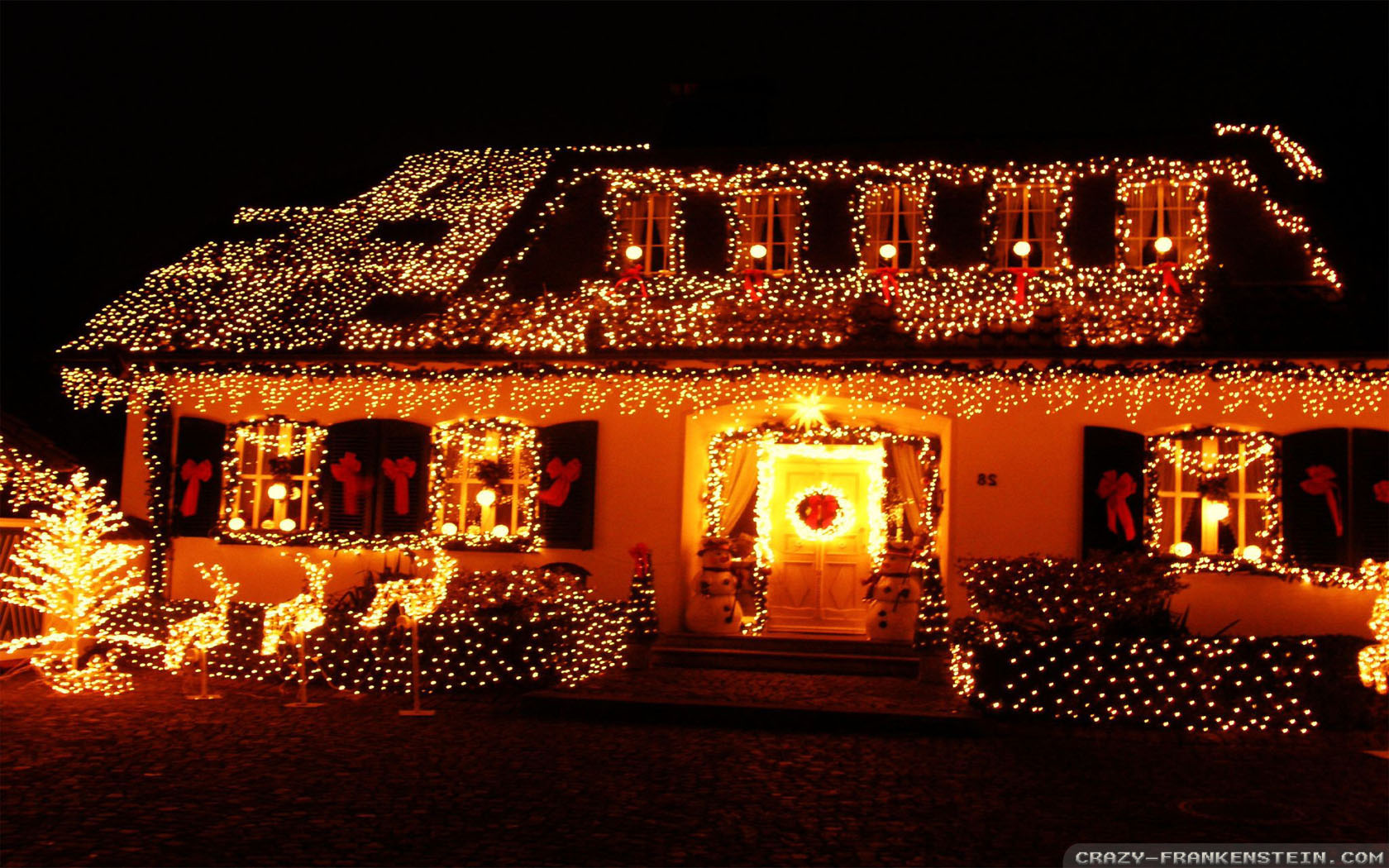 Christmas Decorated Home Wallpaper