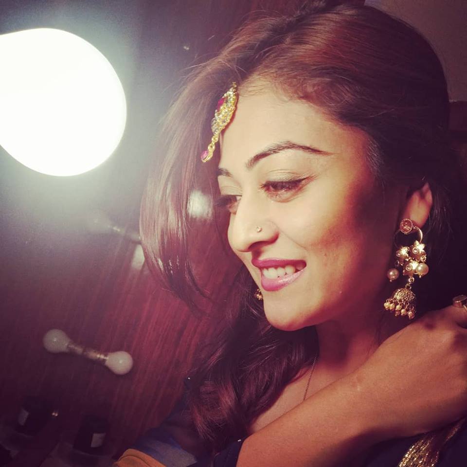 Falaq Naaz Hot Full HD Image, Pics & Wallpaper